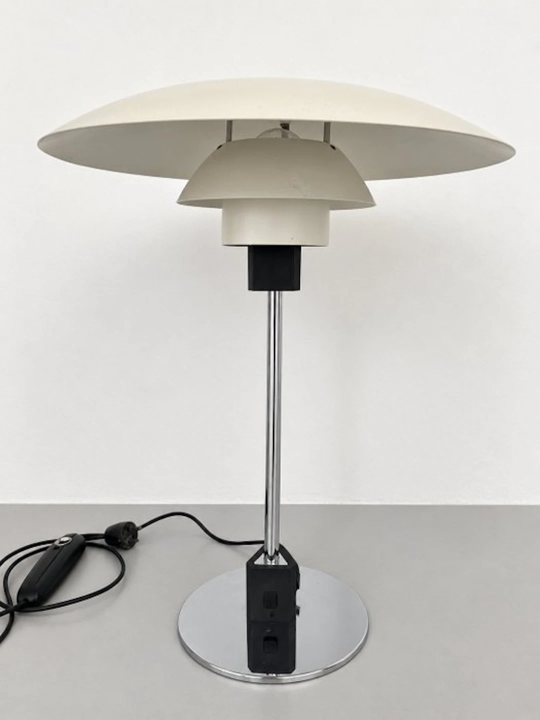 Louis Poulsen - Table lamp - PH 4/3 - Aluminium, Chrome, Plastic