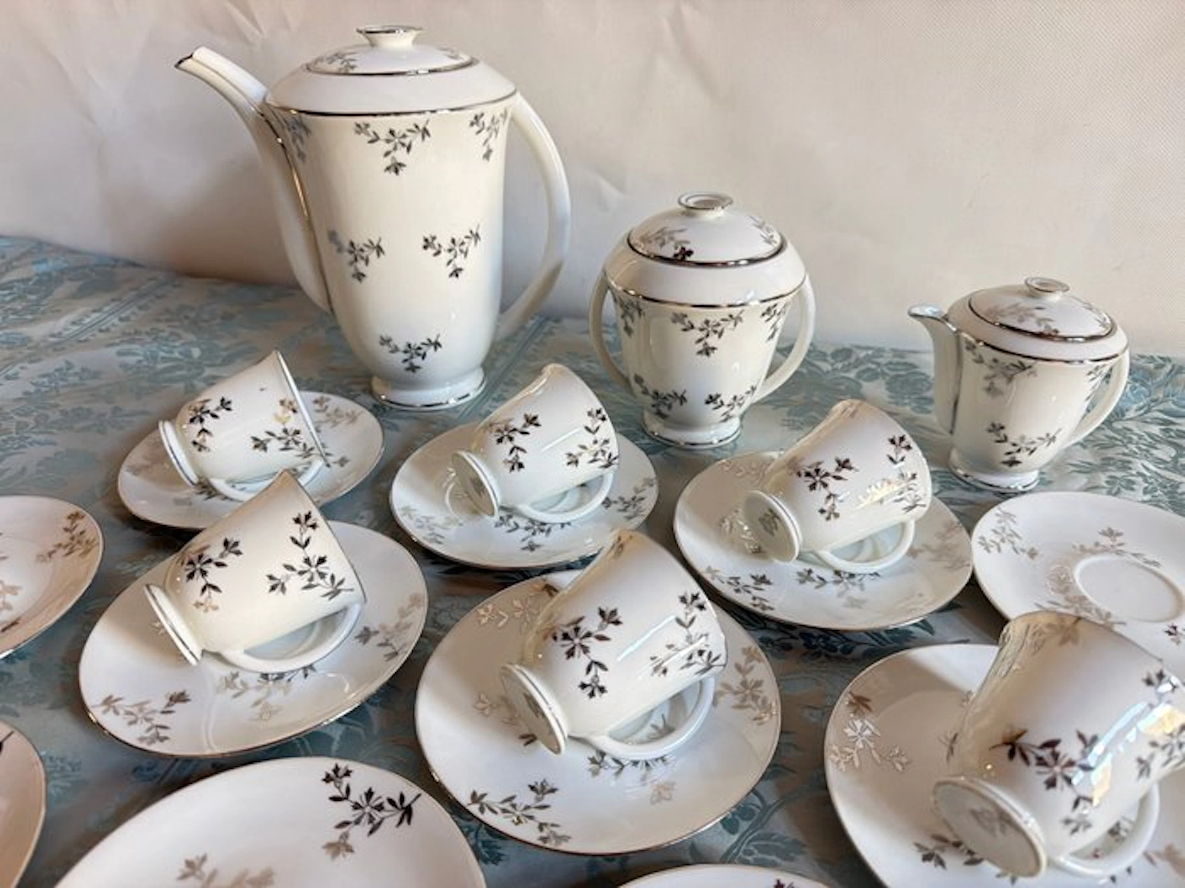 T.L.B. Limoges - Coffee set (20) - Porcelain, Silver