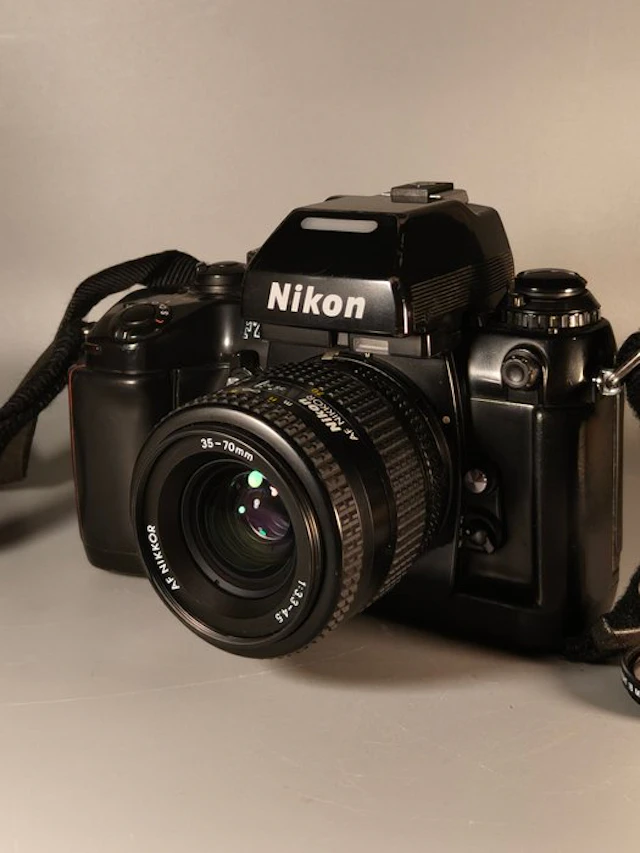 Nikon F4 + AF Nikkor 35-70mm Single lens reflex camera (SLR)