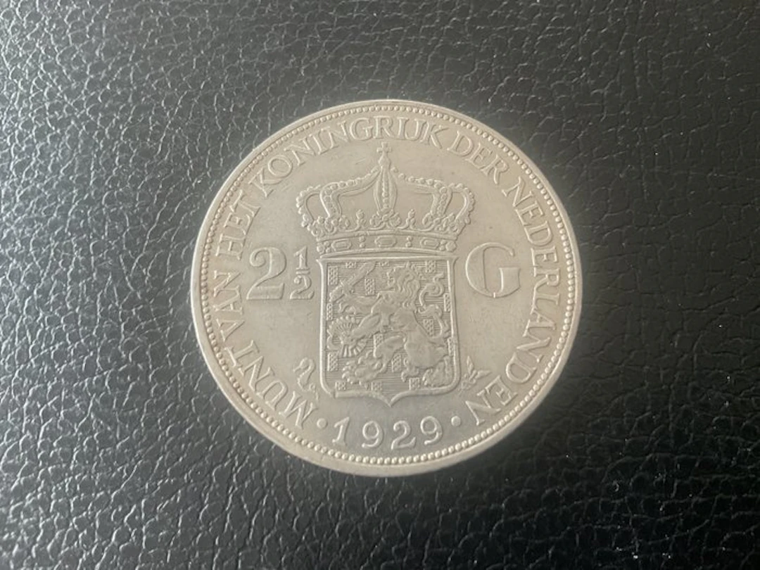 Netherlands. Wilhelmina. 2 1/2 Gulden 1929 (No reserve price)