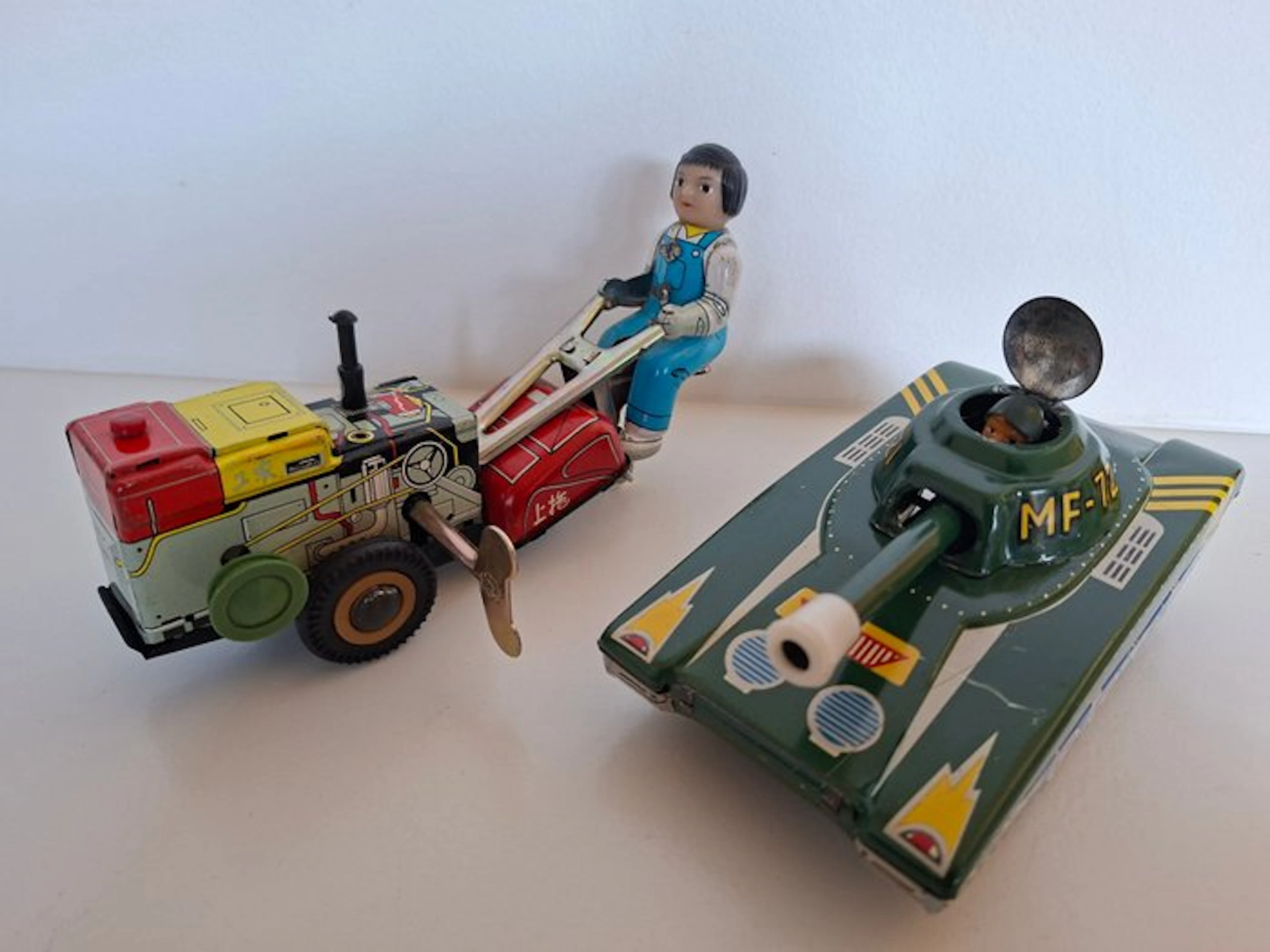 tin toys China Shanghai - Tin toy - MF-721 en MS-857 - 1960-1970 - China