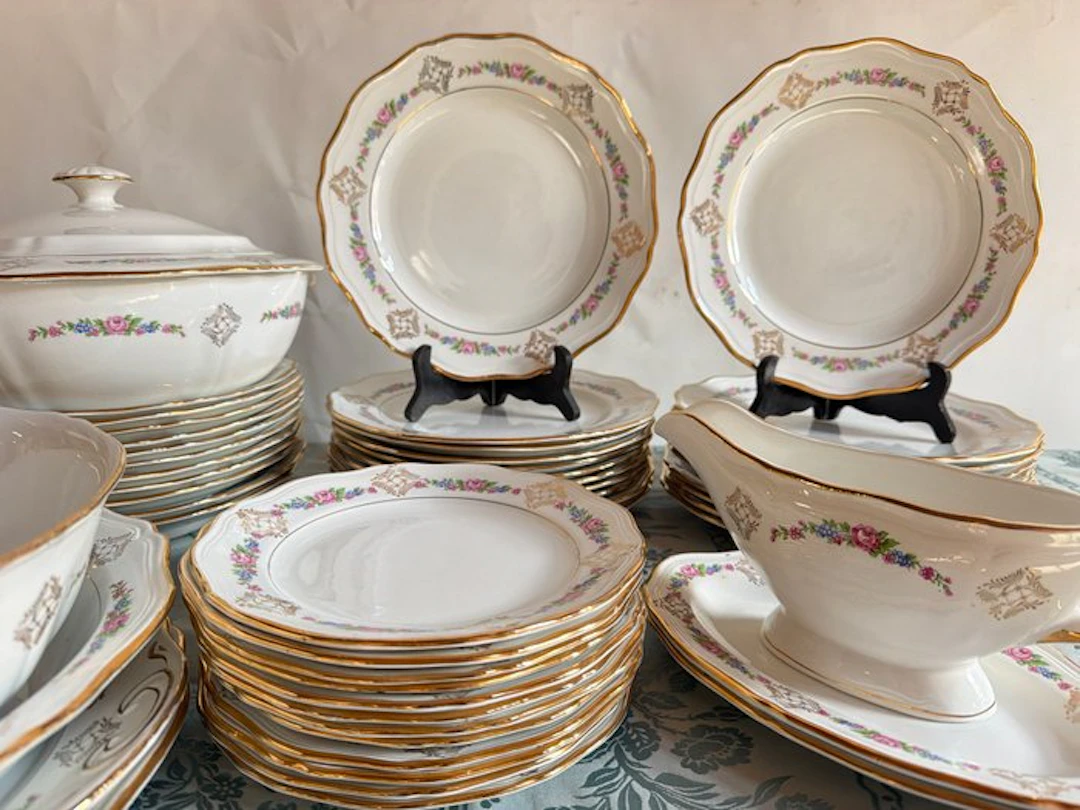 L' AMANDINOISE - Dinner service (54) - "Chic" Art de...