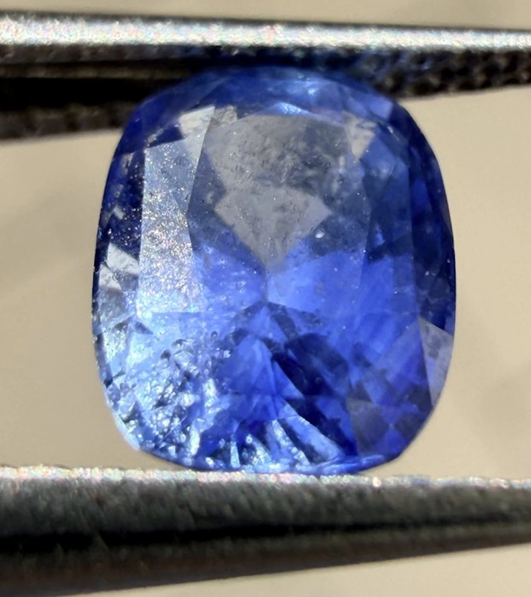 Blue Sapphire - 1.24 ct - Antwerp Laboratory for Gemstone...