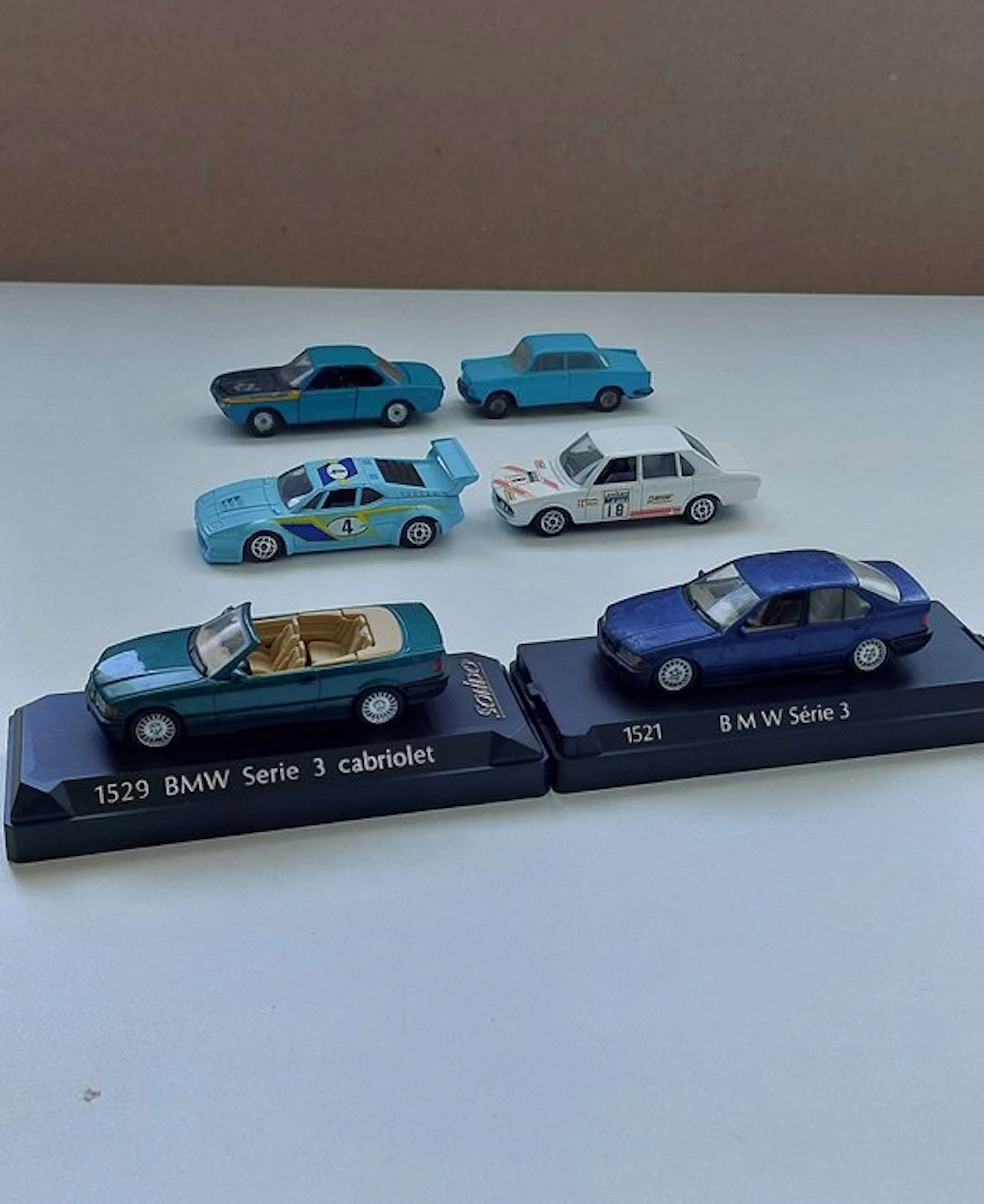 Solido 1:43 - Model car (6) - Lot de 6 modèles BMW...