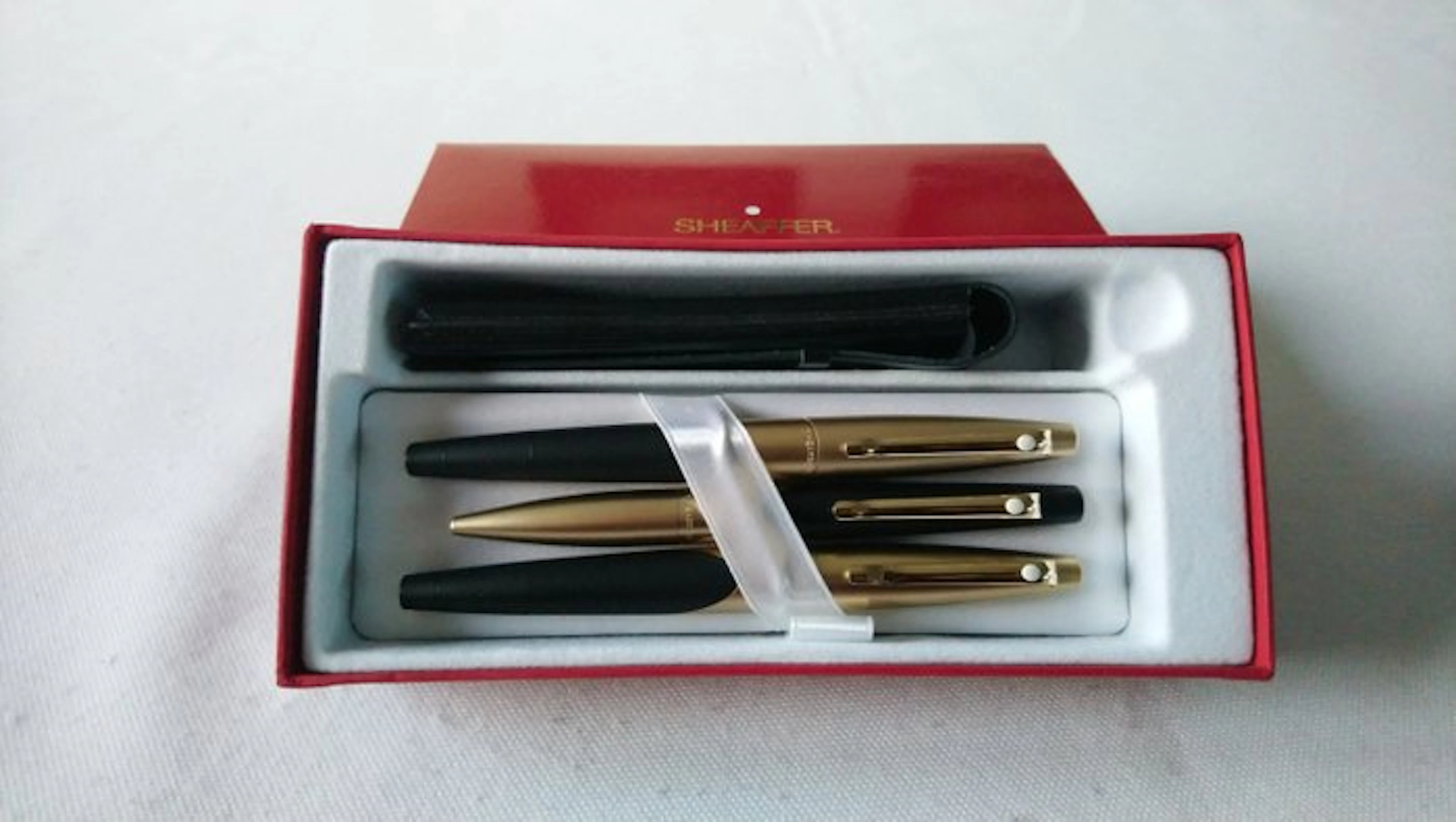Sheaffer Intrigue Matte Black&Satin Gold set Ballpoint +...