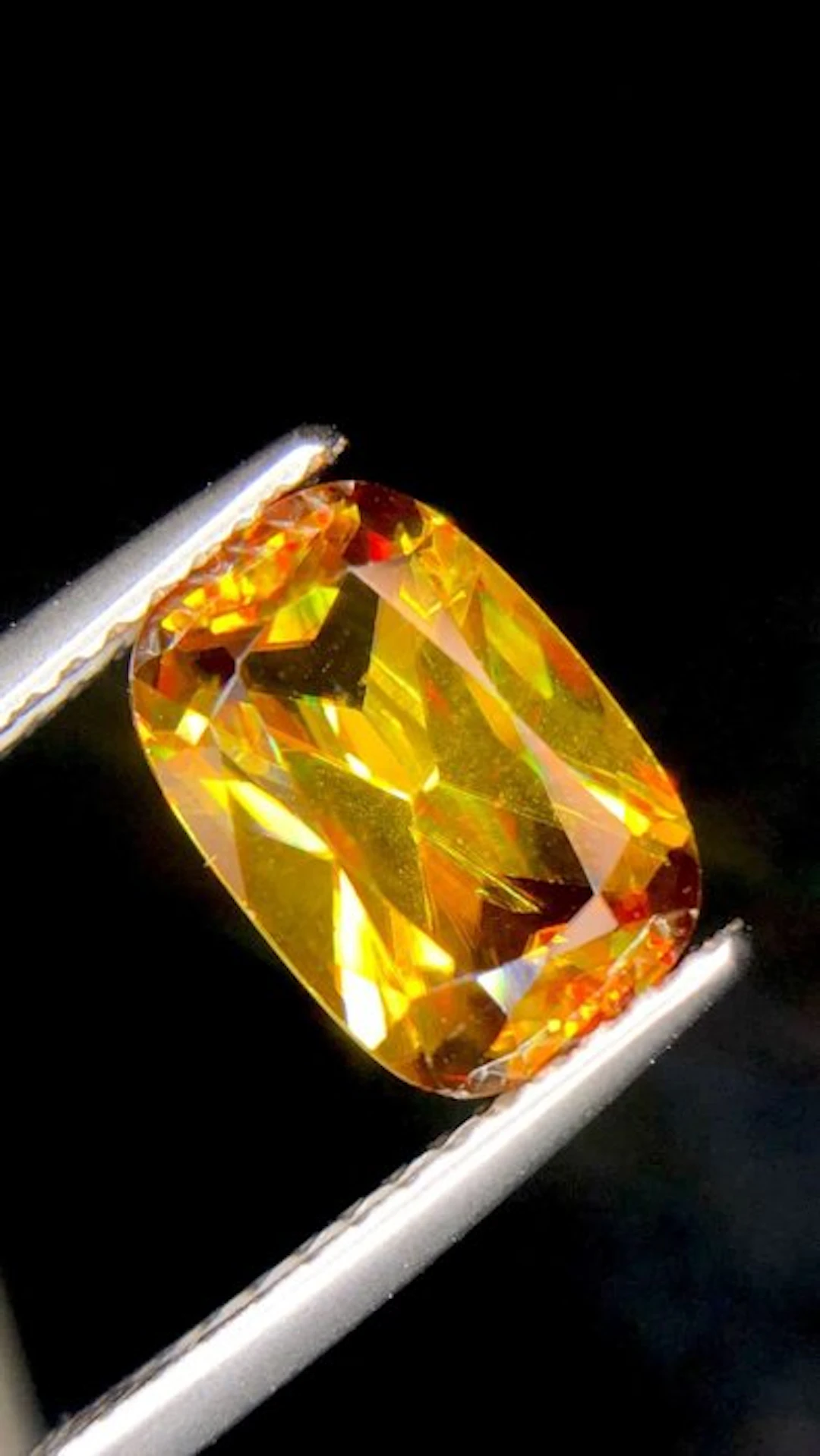 No reserve price - 1 pcs Yellow