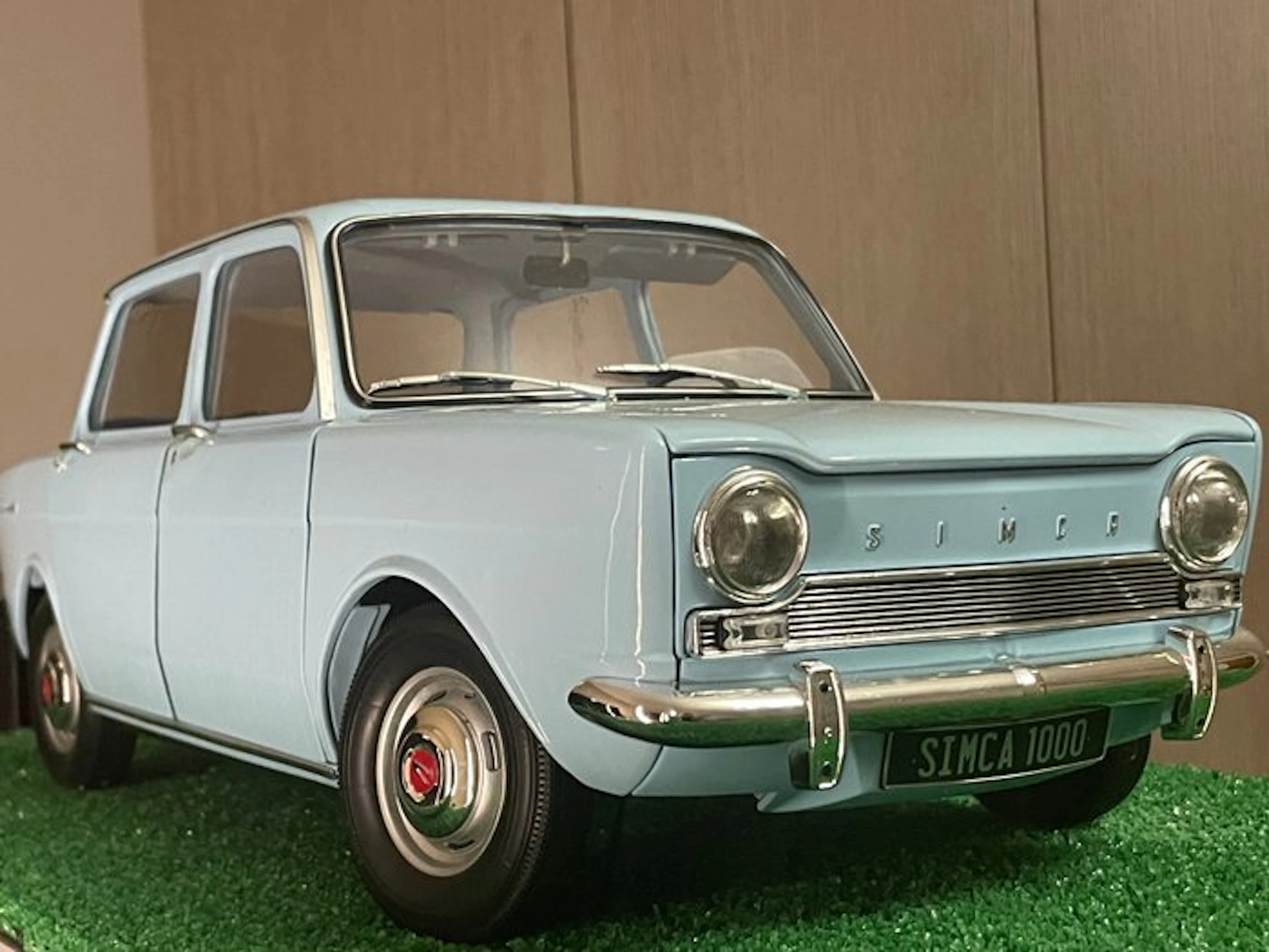 Eagle 1:8 - Model car - Simca 1000