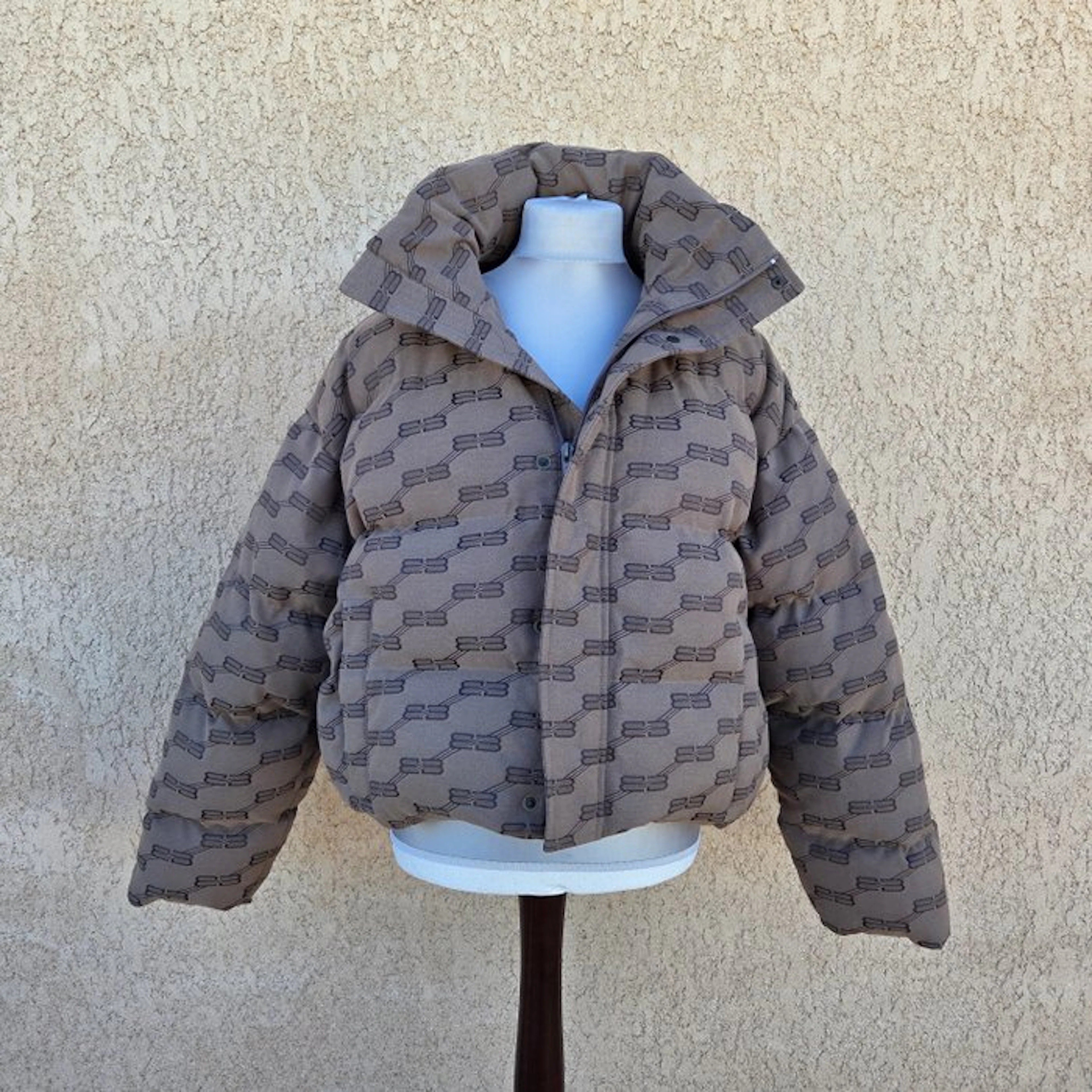 Balenciaga - Down jacket - New with tags
