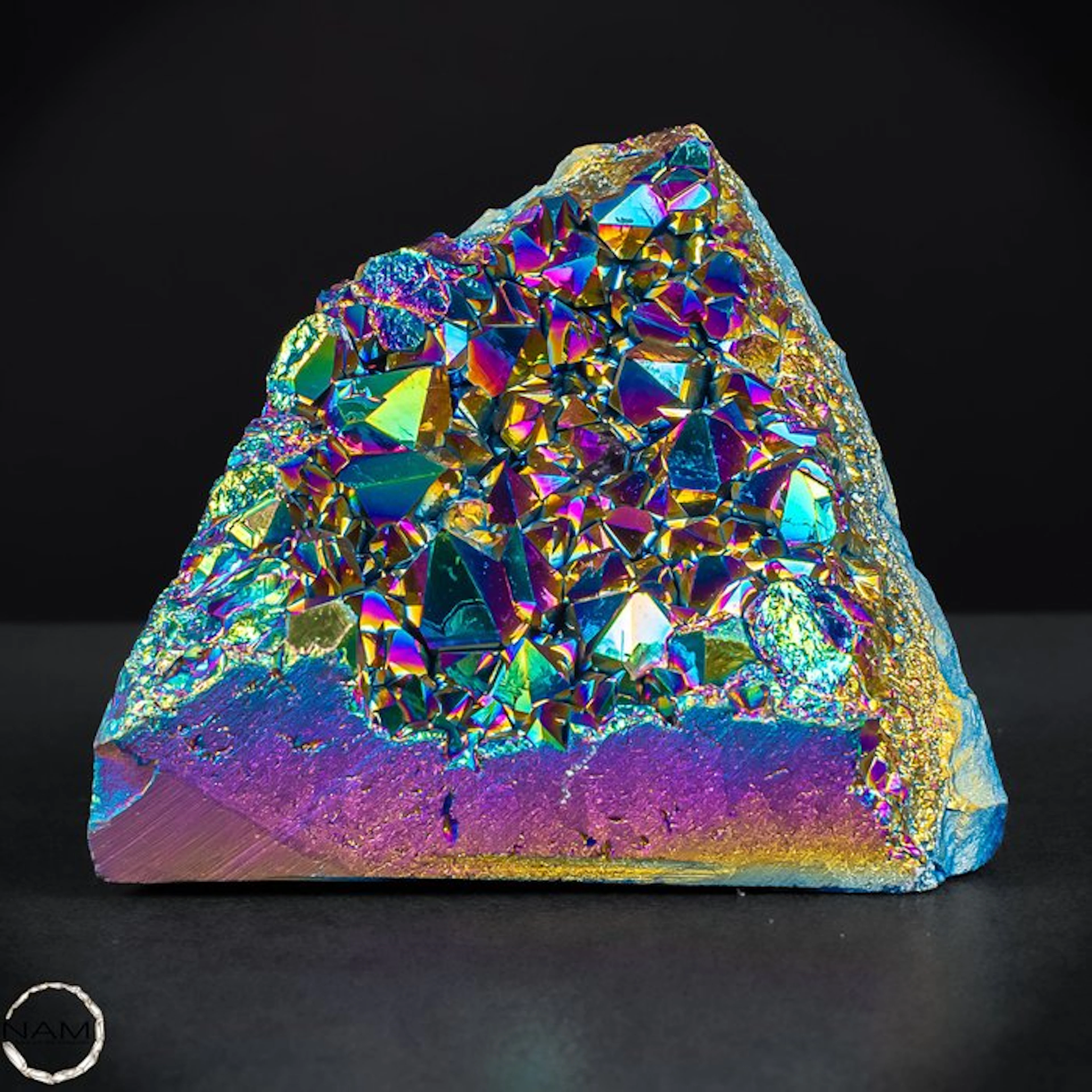 Fascinating aura amethyst druse – Intense color play in rainbow colors-