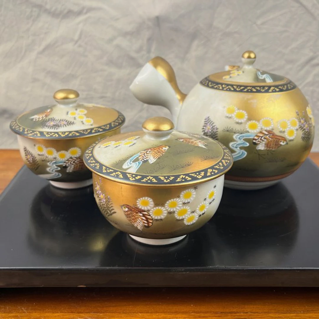 Japanese porcelain tea set, Kutani style - Porcelain - Japan - 20th century