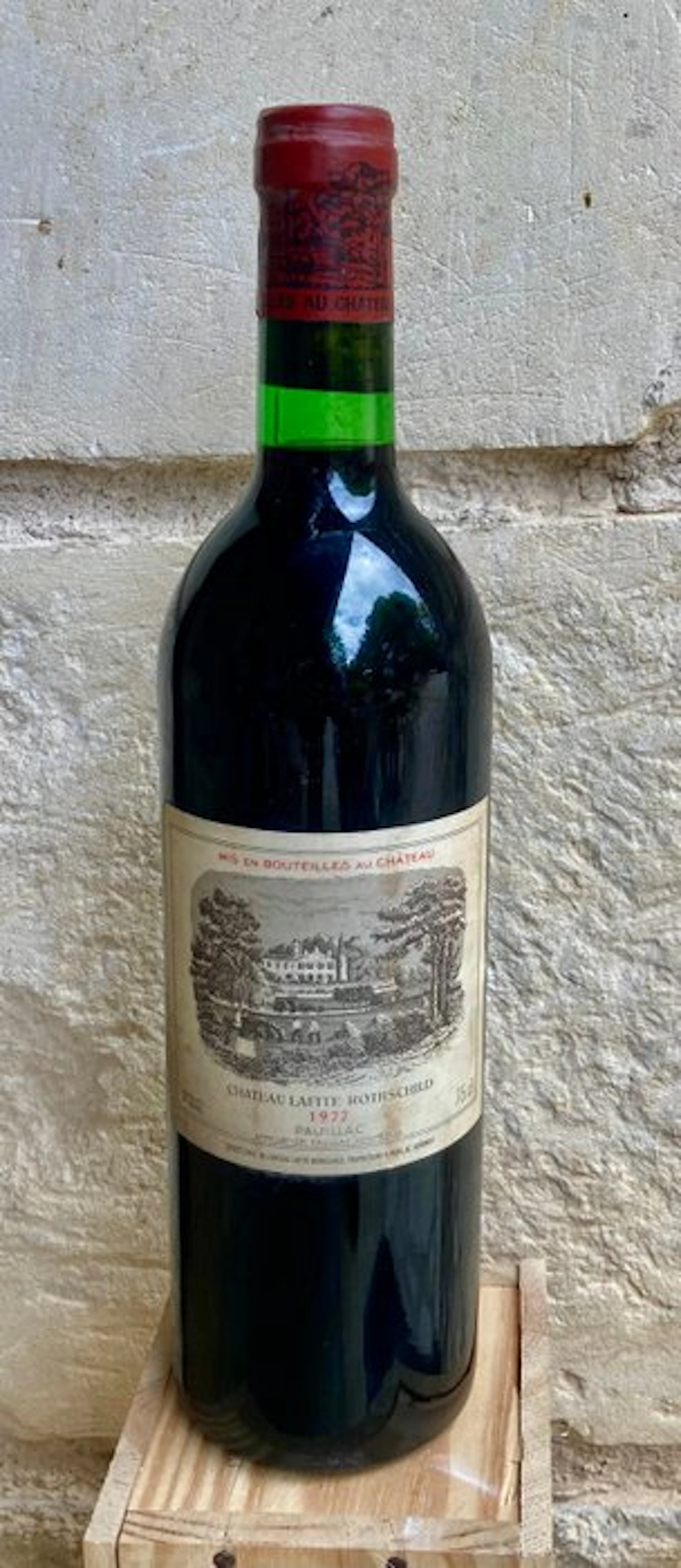 1977 Château Lafite Rothschild - Bordeaux