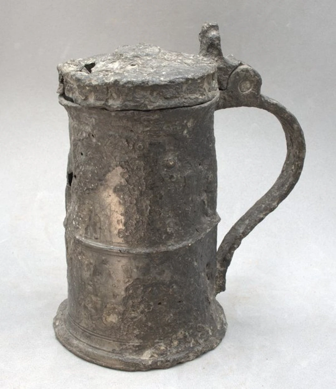 17th century, 1650-1700 pewter Tankard with Hinged Lid – Cologne - 18.3 cm