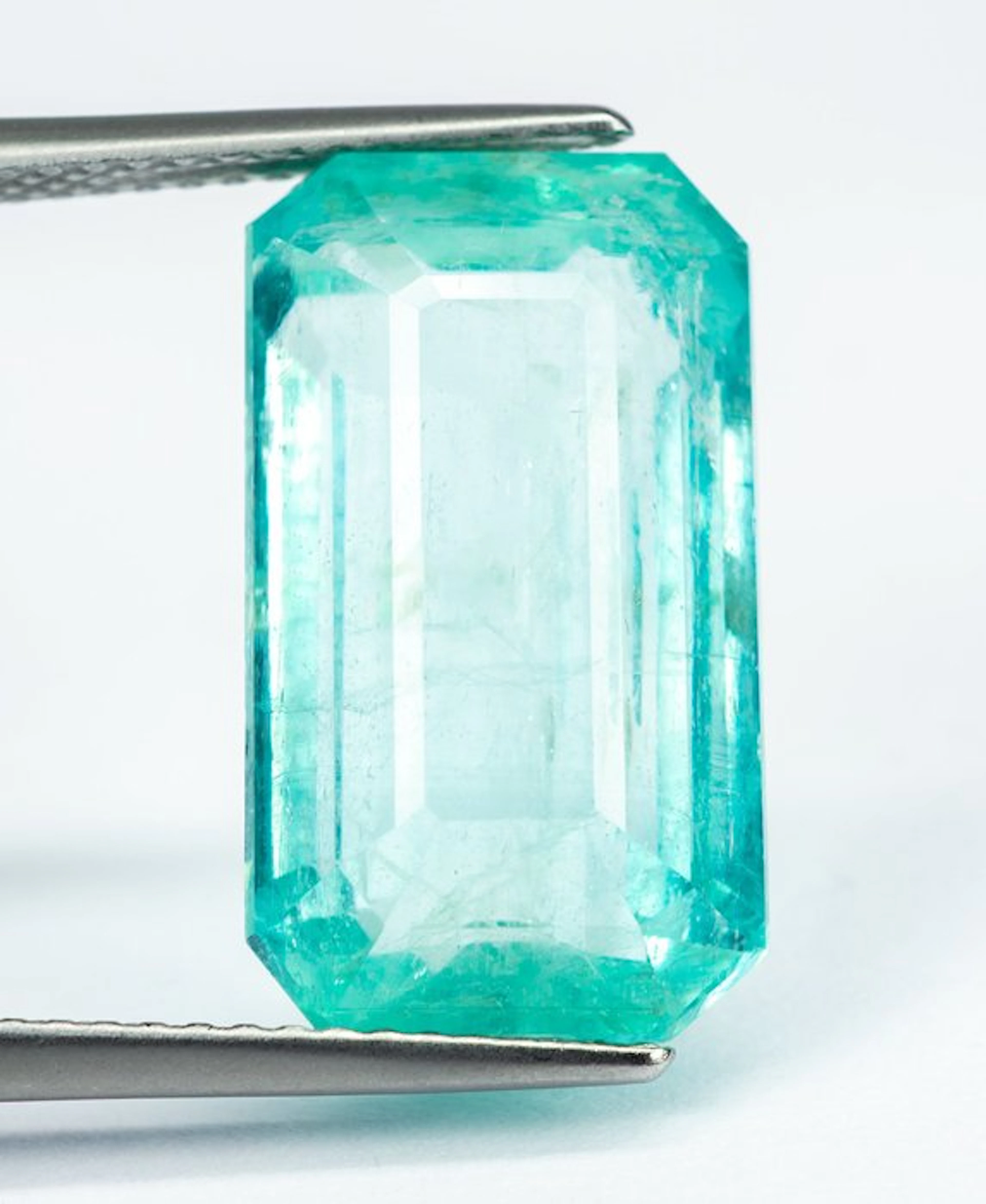 No reserve price Green Emerald - 11.40 ct - International...