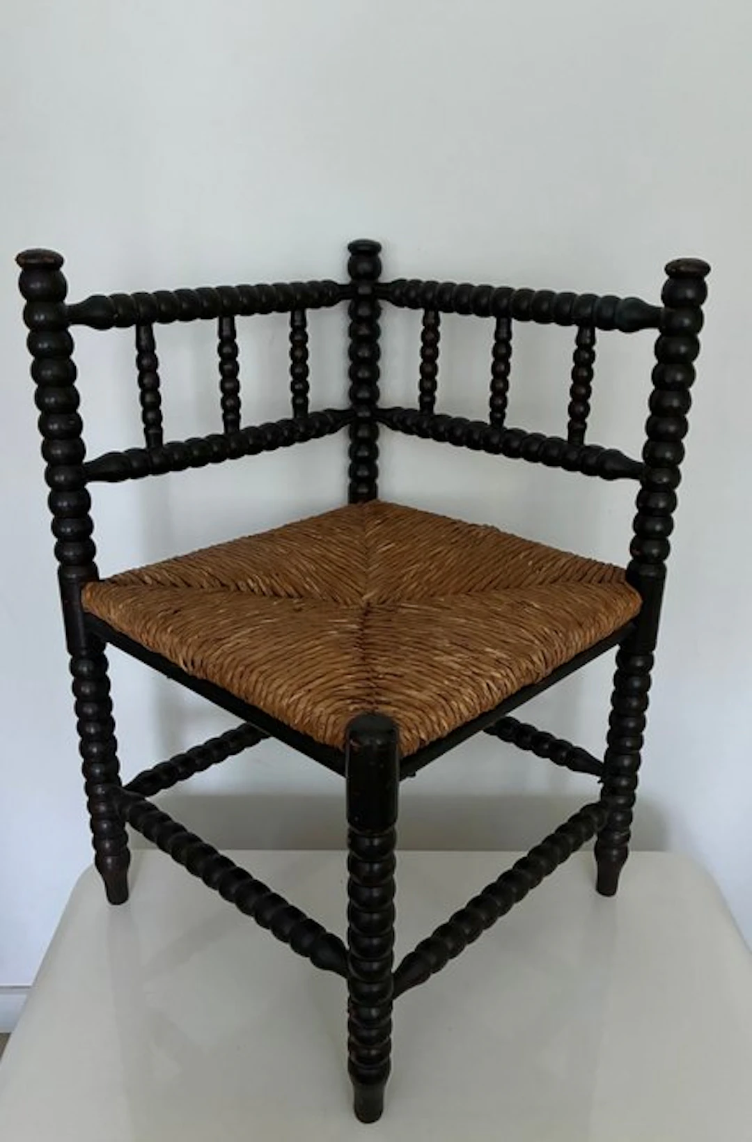Chair - Oak - Bobbin corner chair reed
