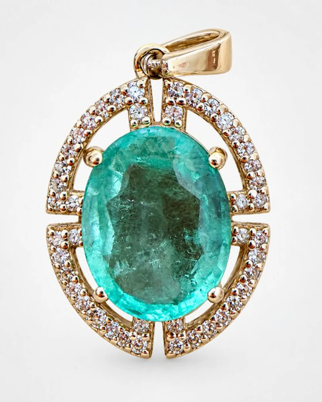 Pendant - 14 kt. Yellow gold - 2.31ct. tw. Emerald - Diamond