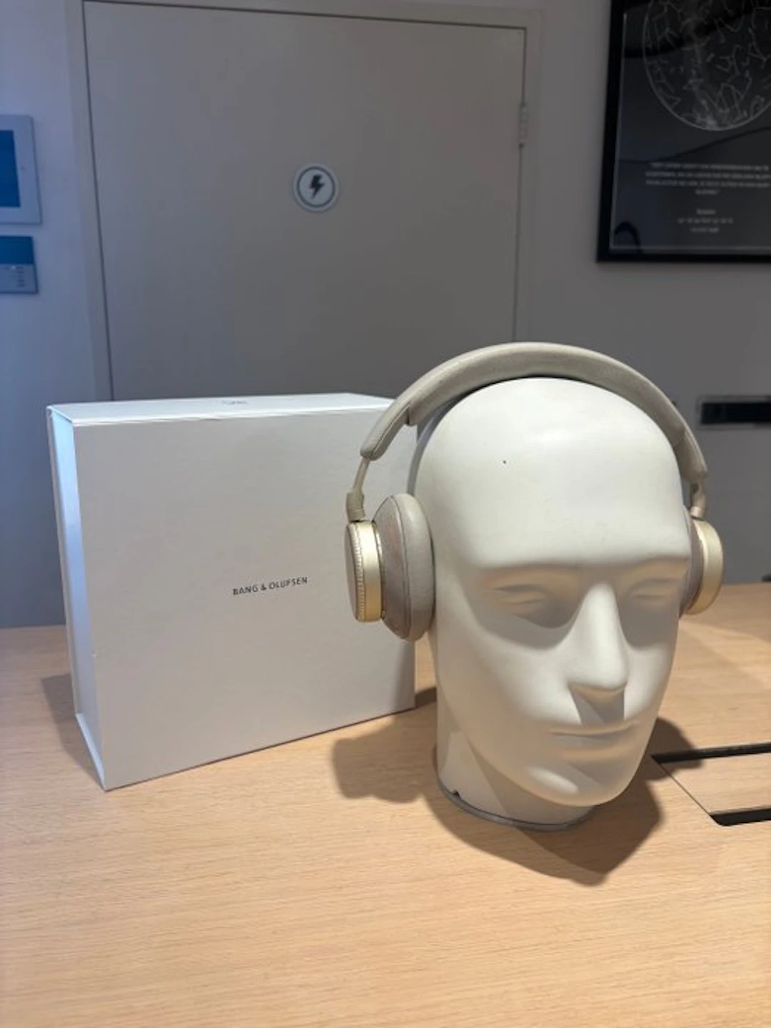 Bang & Olufsen - Beoplay H100 Hourglass Sand(1 headphone) Headphone