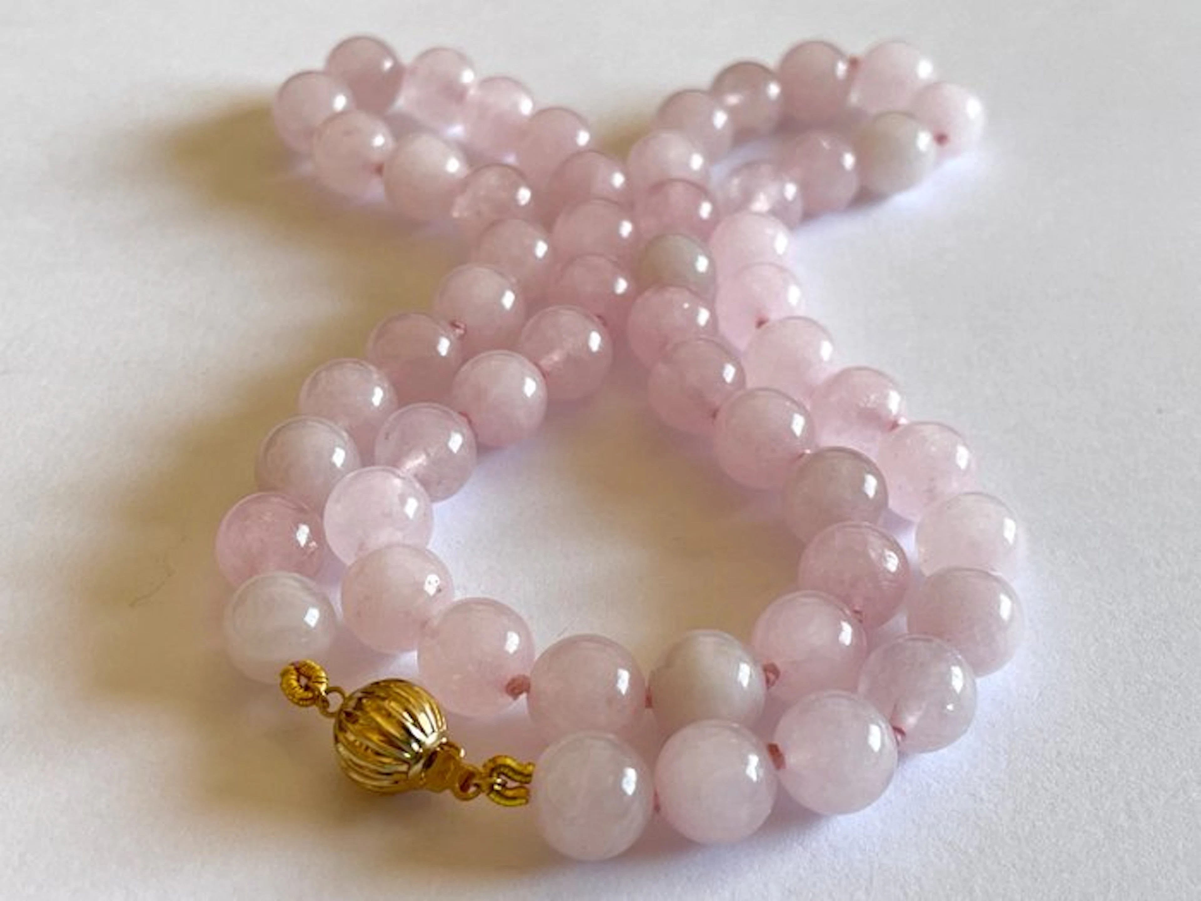 No reserve price - Necklace 18 Karat (750) Gold - 220.75 ct Pink Quartz