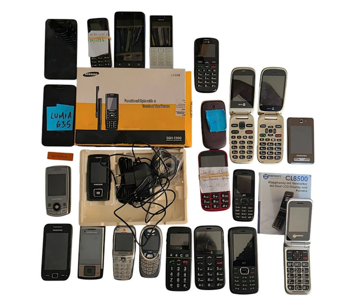 Samsung Alcatel Sagem Wiko LG HTC Thomson Alcatel Sony Doro - Mobile phone (22)