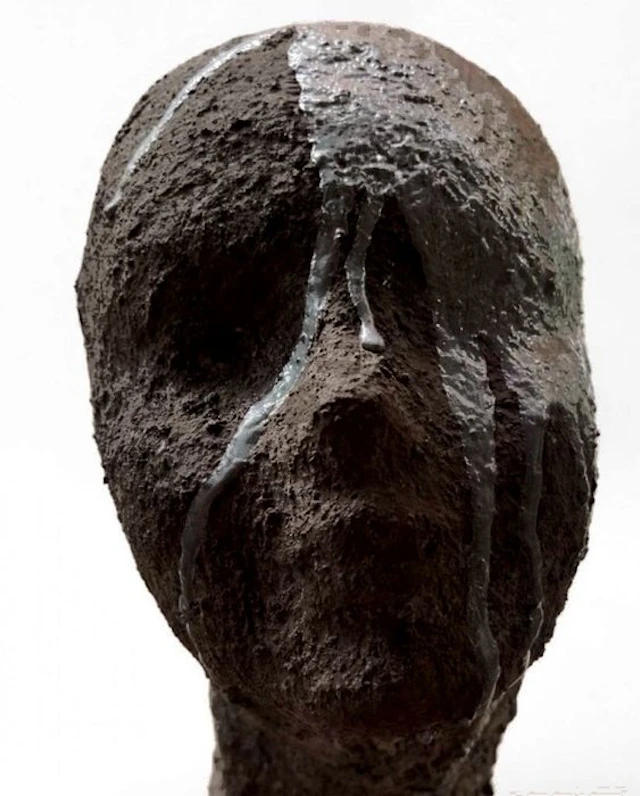 SUSAN WIERGO - SUSAN WIERGO - Sculpture, CATARSIS - 490 cm - Papier-mache