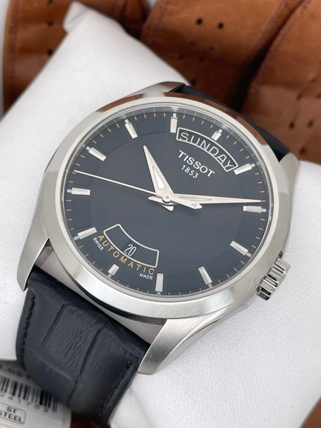 Tissot - Couturier Automatic Powermatic 80 - T0354071605101 - Men - 2010-2020
