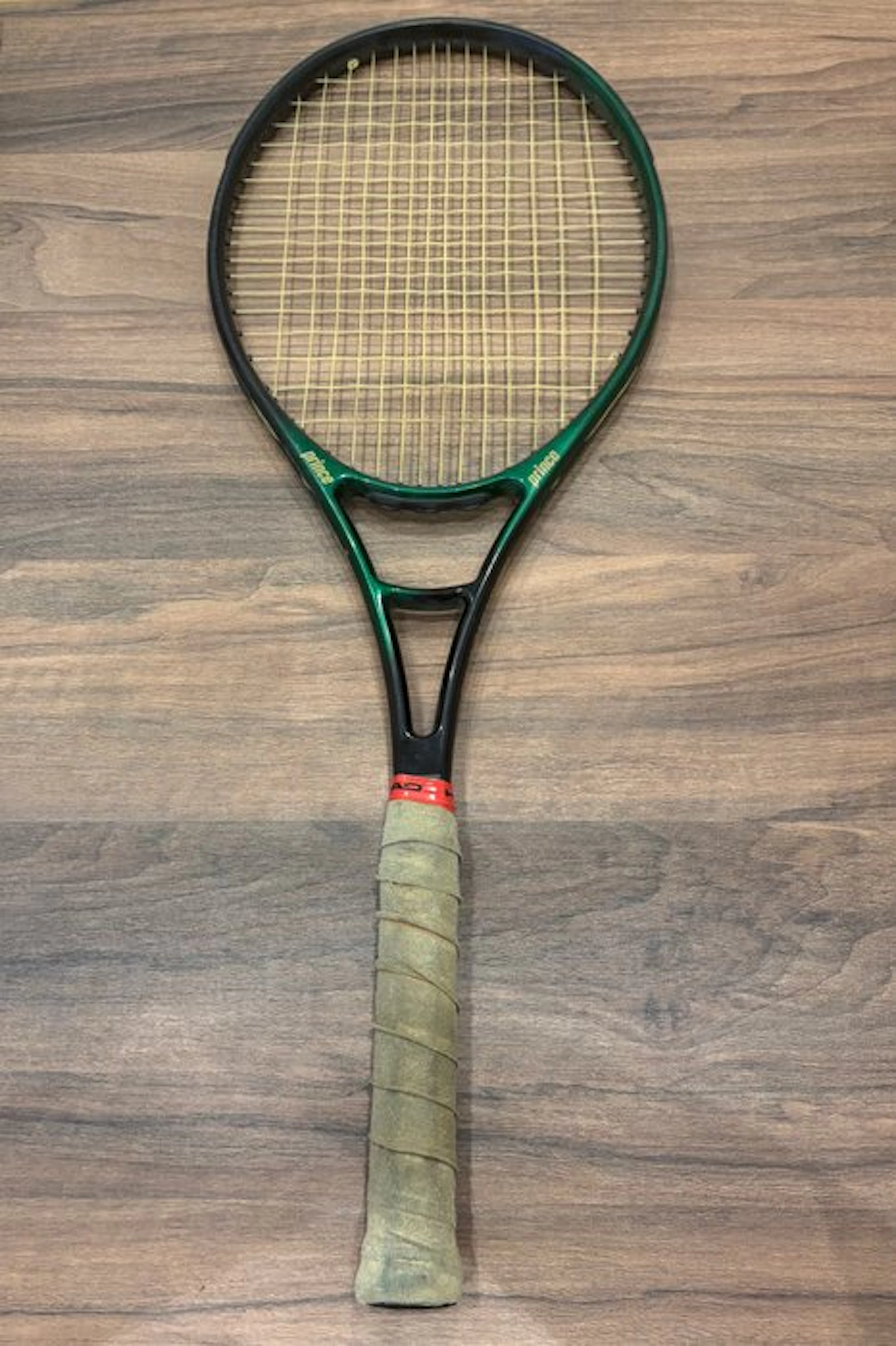 Tennis racket