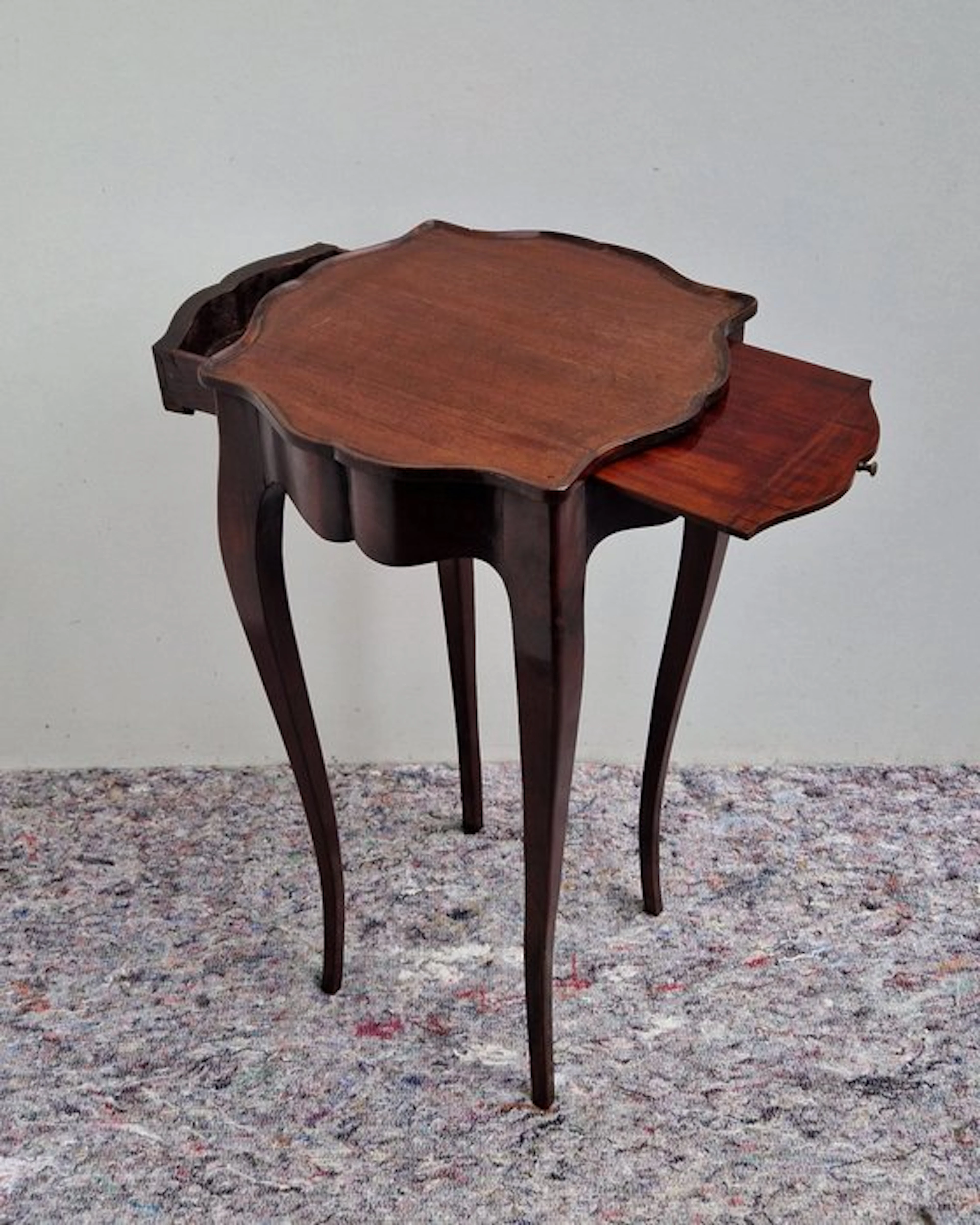 Elegant Antiek Wijntafeltje Louis XV stijl - met lade en...