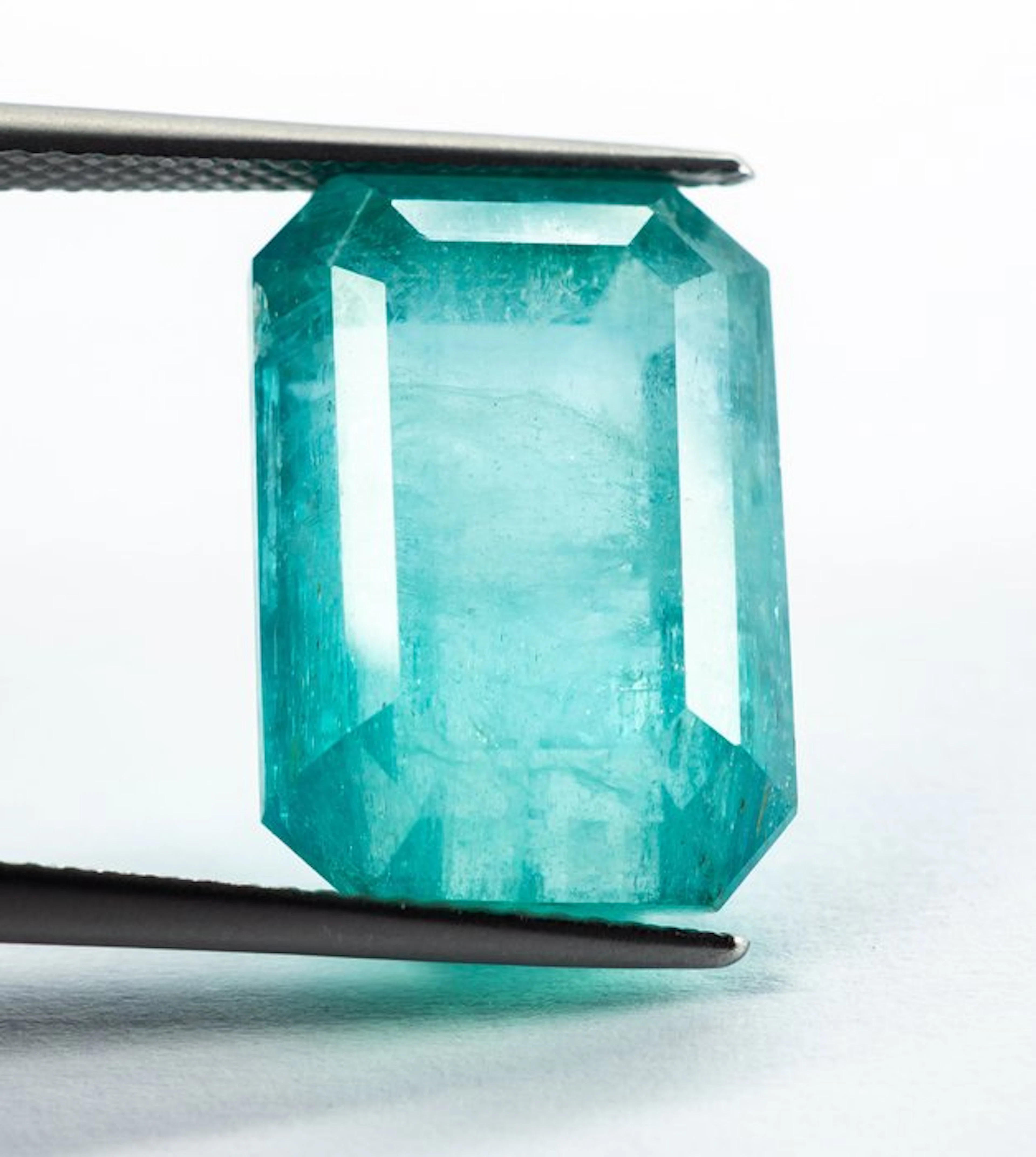 No reserve price Green Emerald - 19.20 ct - International...