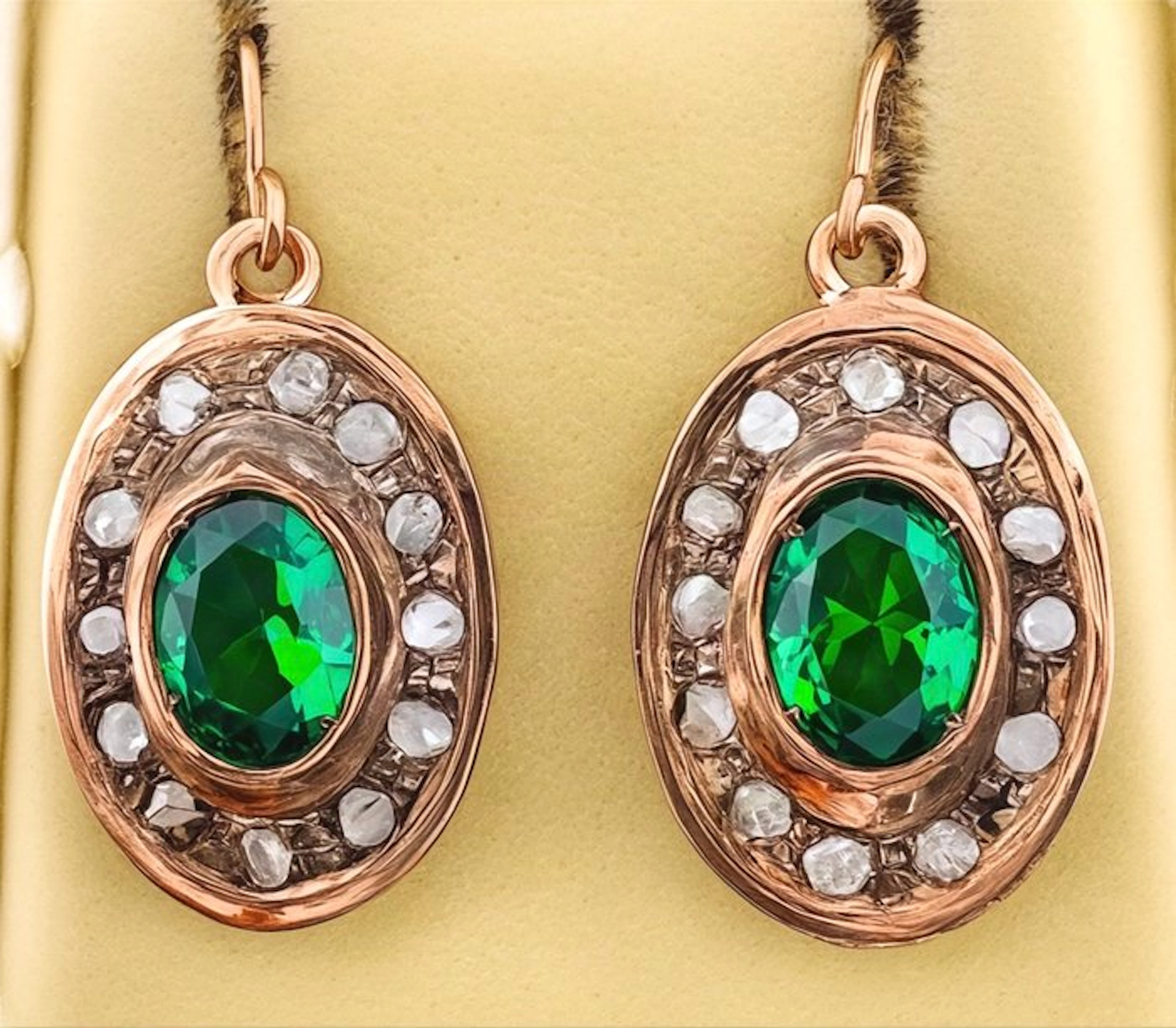 No reserve price - Earrings - 9 kt. Rose gold, Silver Emerald - Diamond