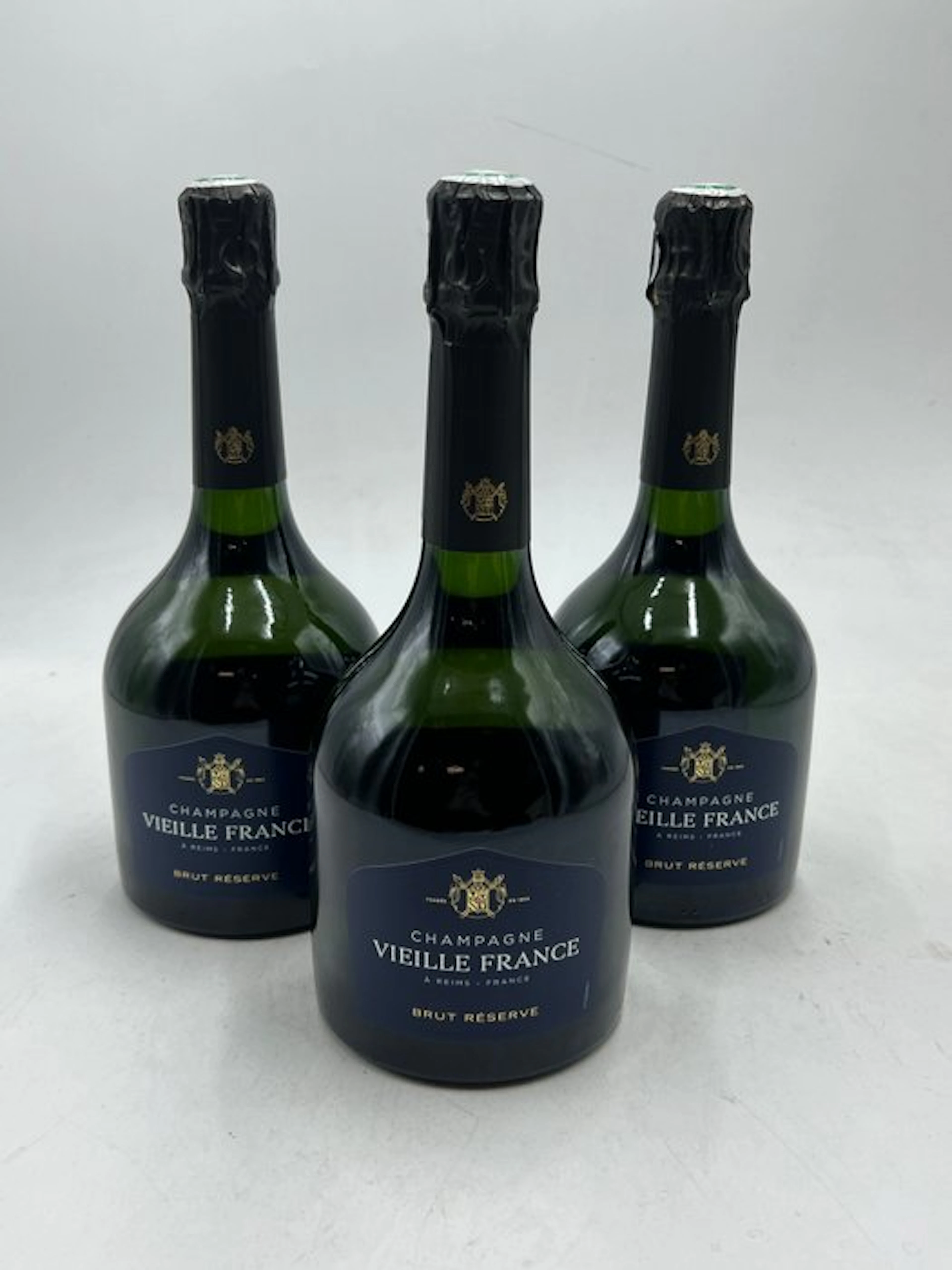 Vieille France - Champagne brut reserve - 3 Bottles (0.75L)