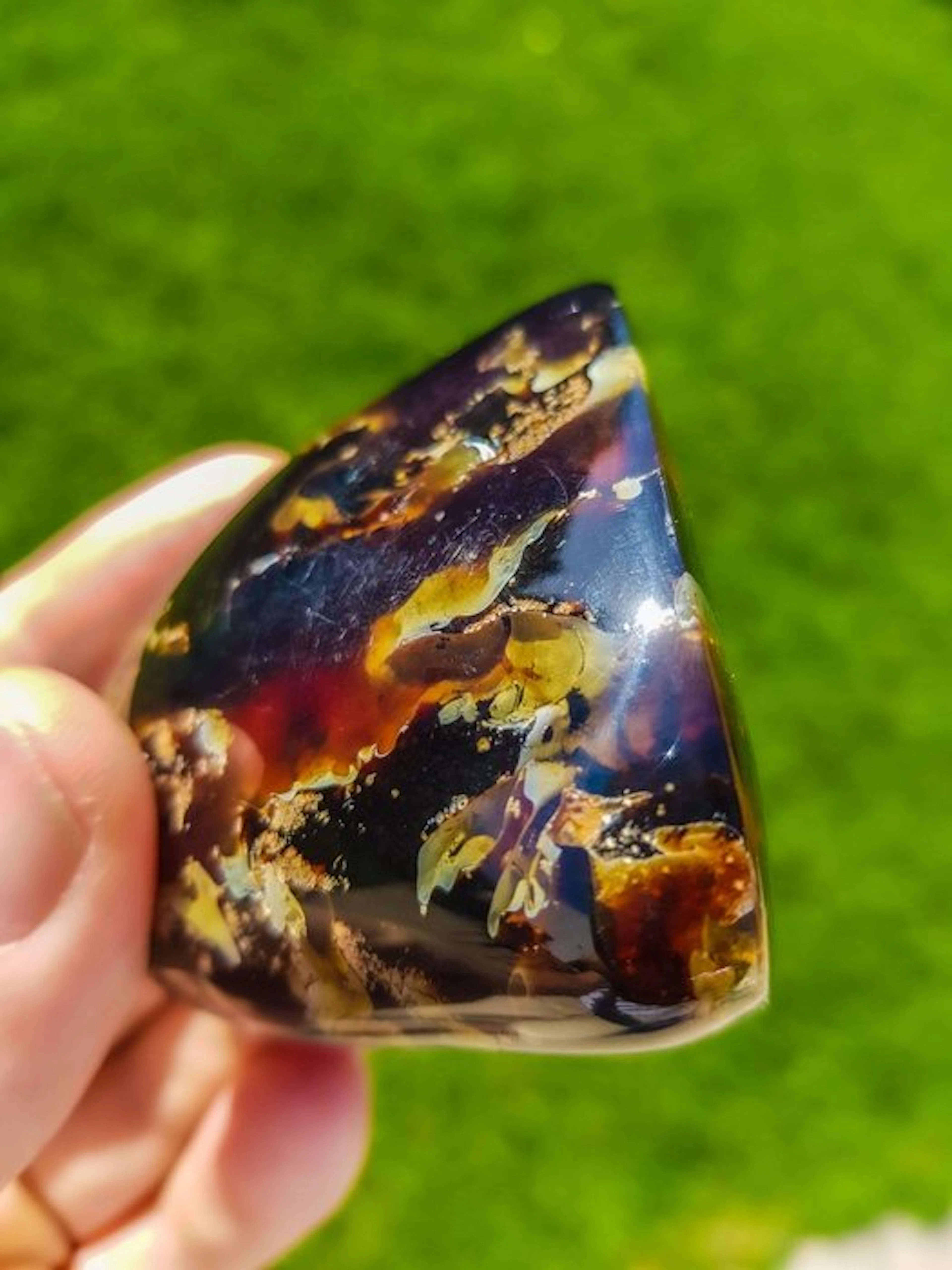 Amber Authentic blue amber (AAA quality) - Height: 6 cm...