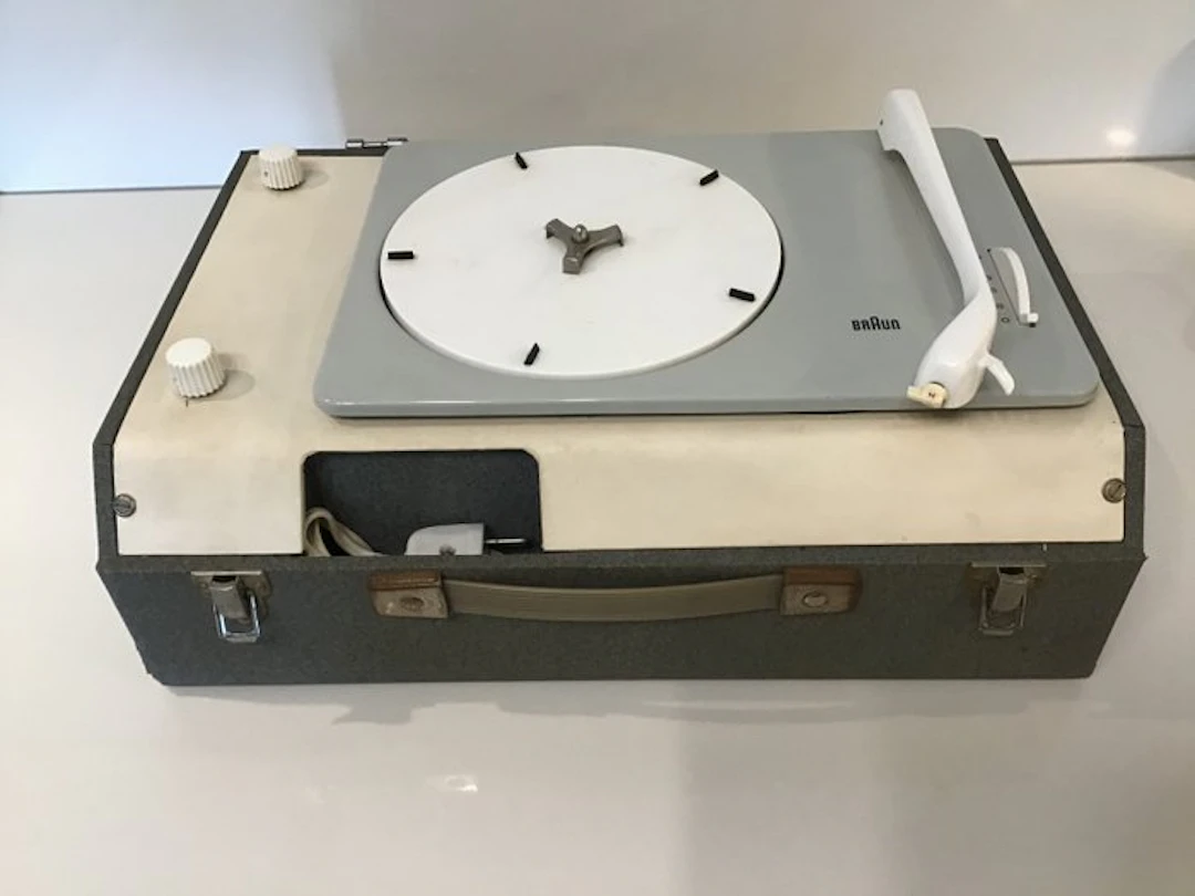 Braun - PC3SV Mid-Century Modern Stereo Record player