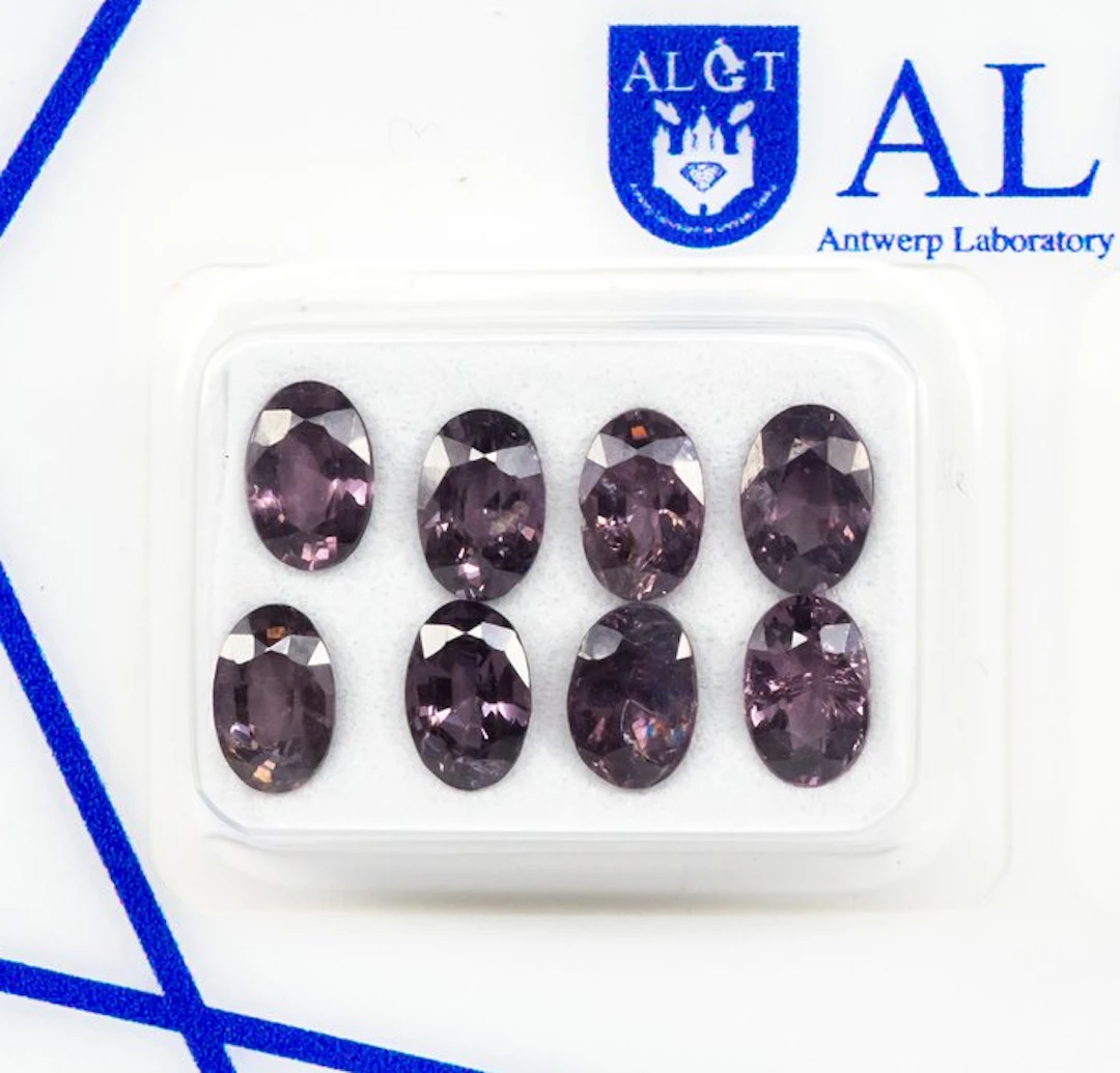 No reserve price - 8 pcs Spinel - 4.14 ct - Antwerp...