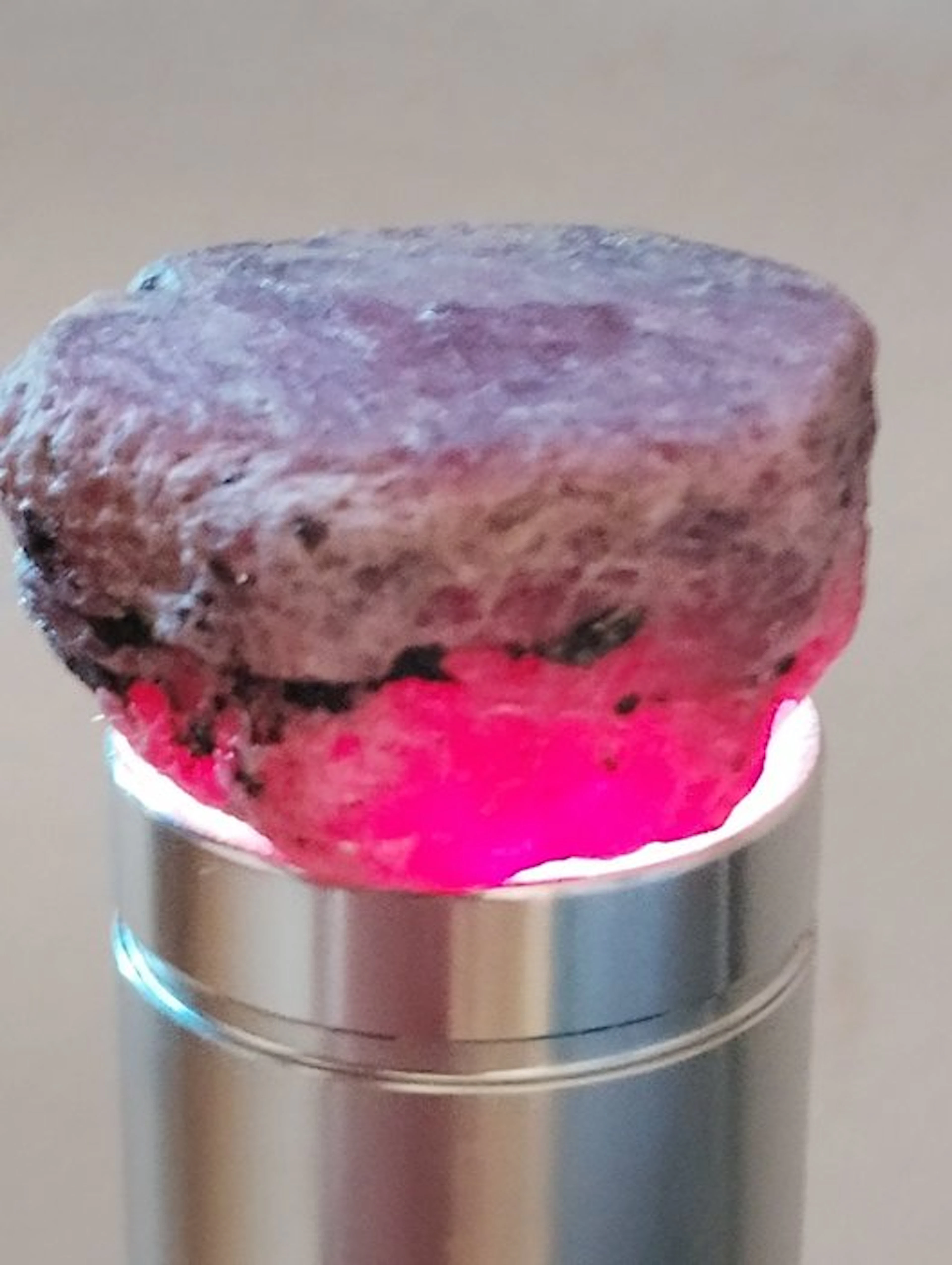 Ruby Rough - Height: 3.9 cm - Width: 3.6 cm- 63.28 g - (1)
