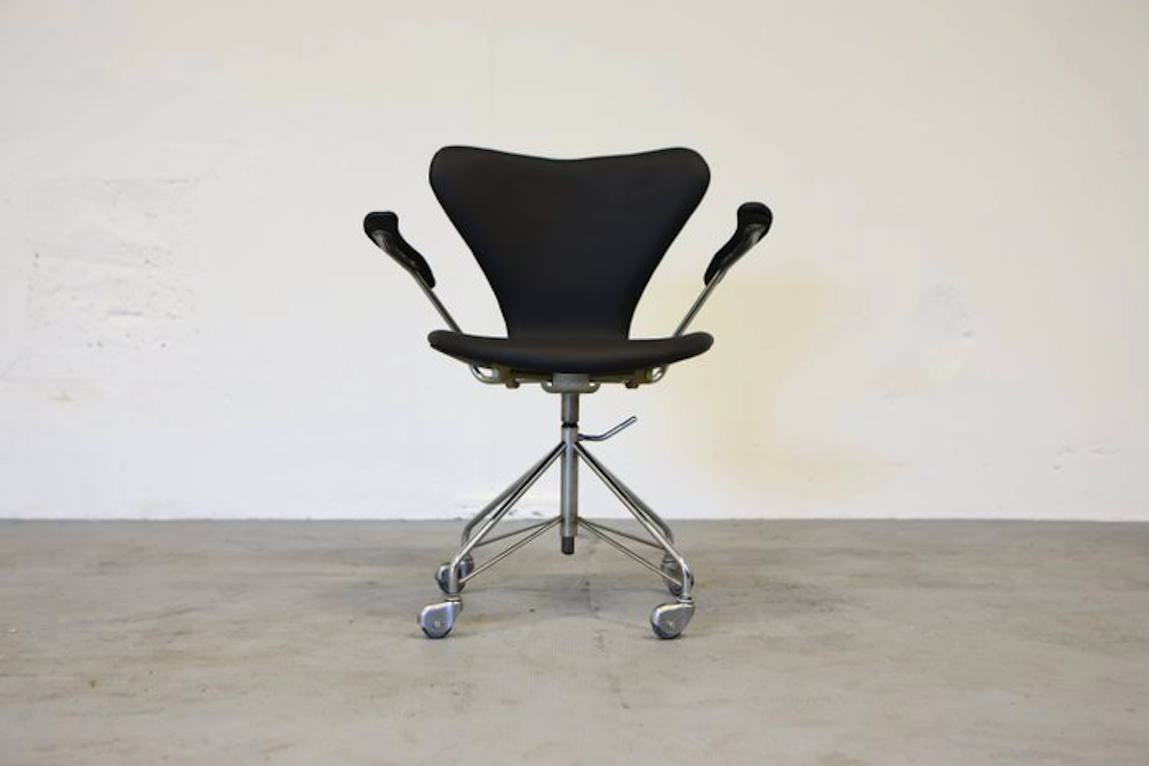 Fritz Hansen - Arne Jacobsen - Office chair - Early...