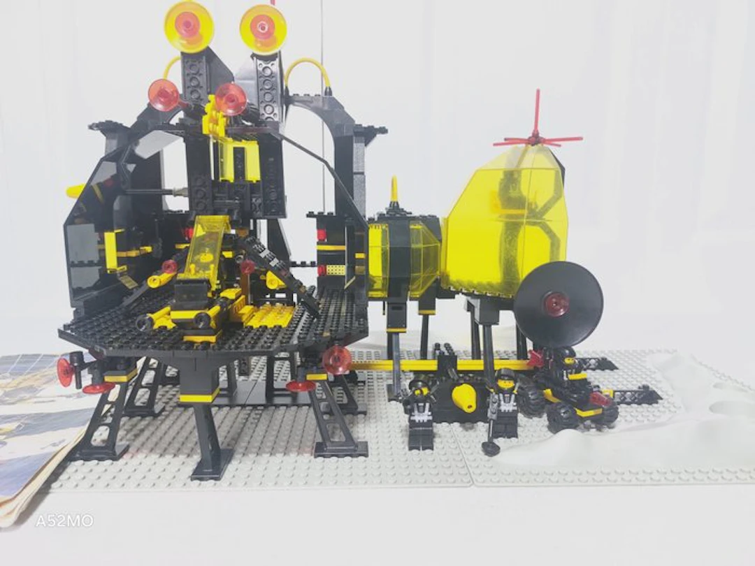 LEGO Set - 6987 - Blacktron - Message Intercept Base