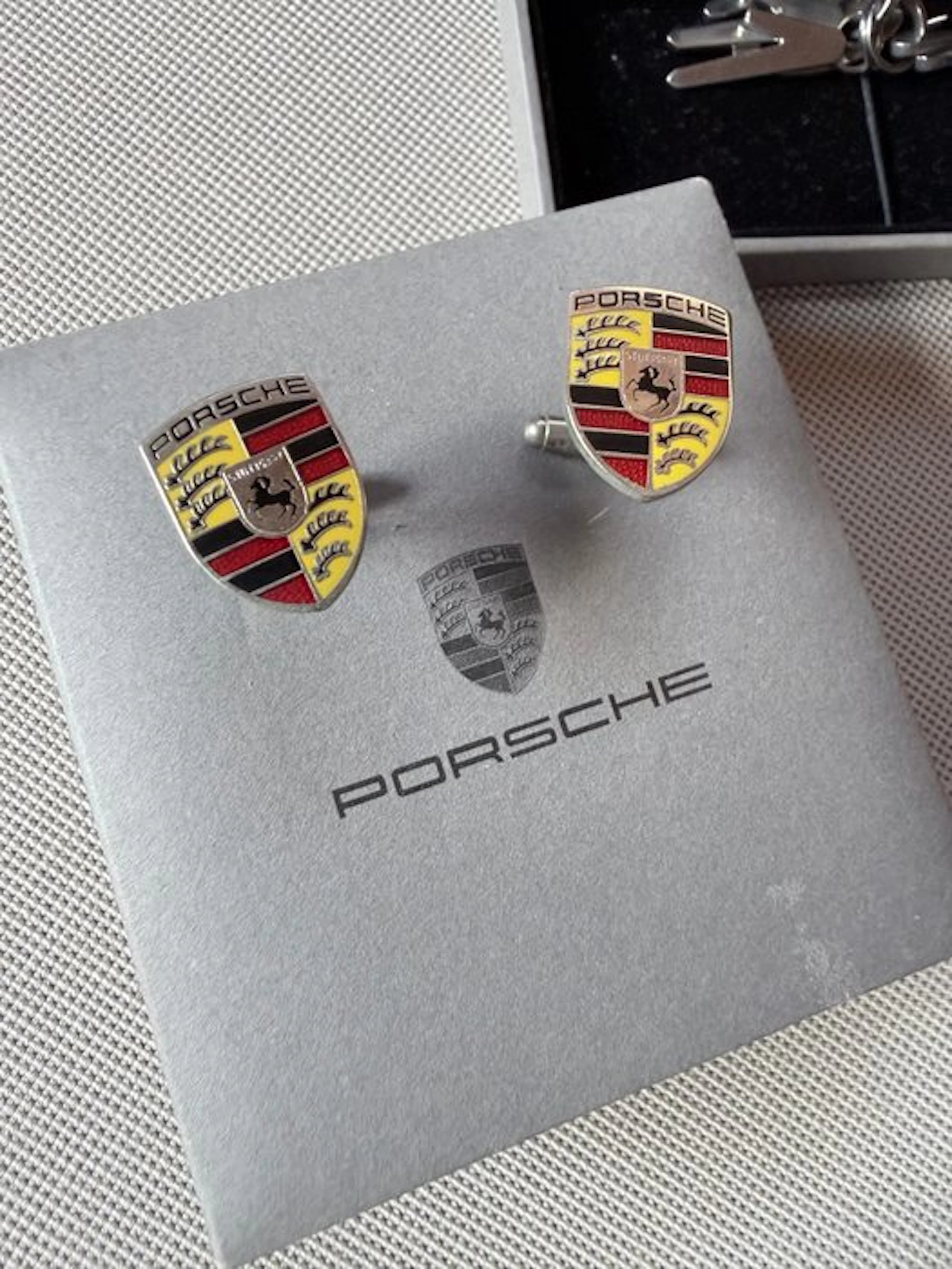 cufflink - Porsche - 911 - 1990