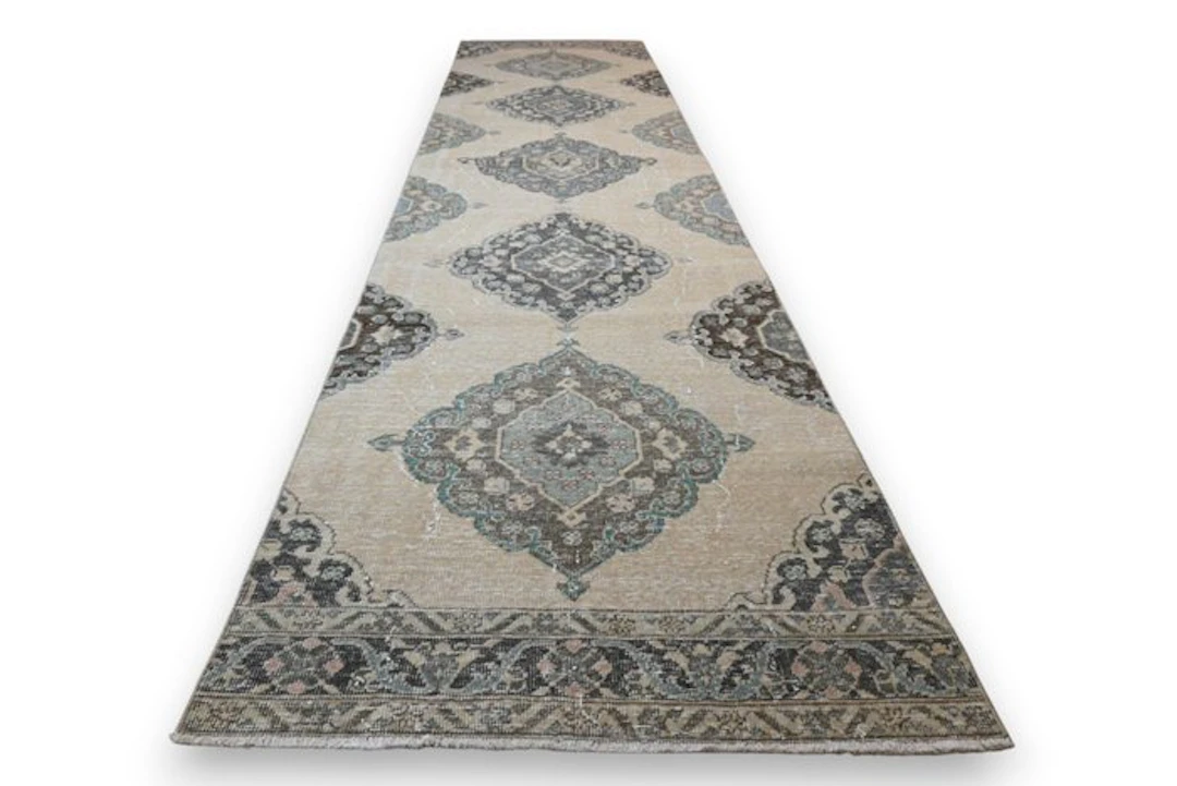 Long vintage Usak - Runner - 385 cm - 90 cm - with certificate