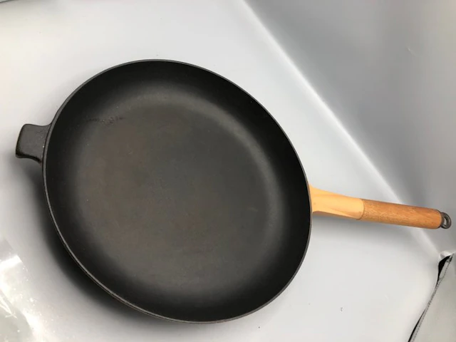 Le Creuset - Kitchen container - Enamelled font - Pan number 29