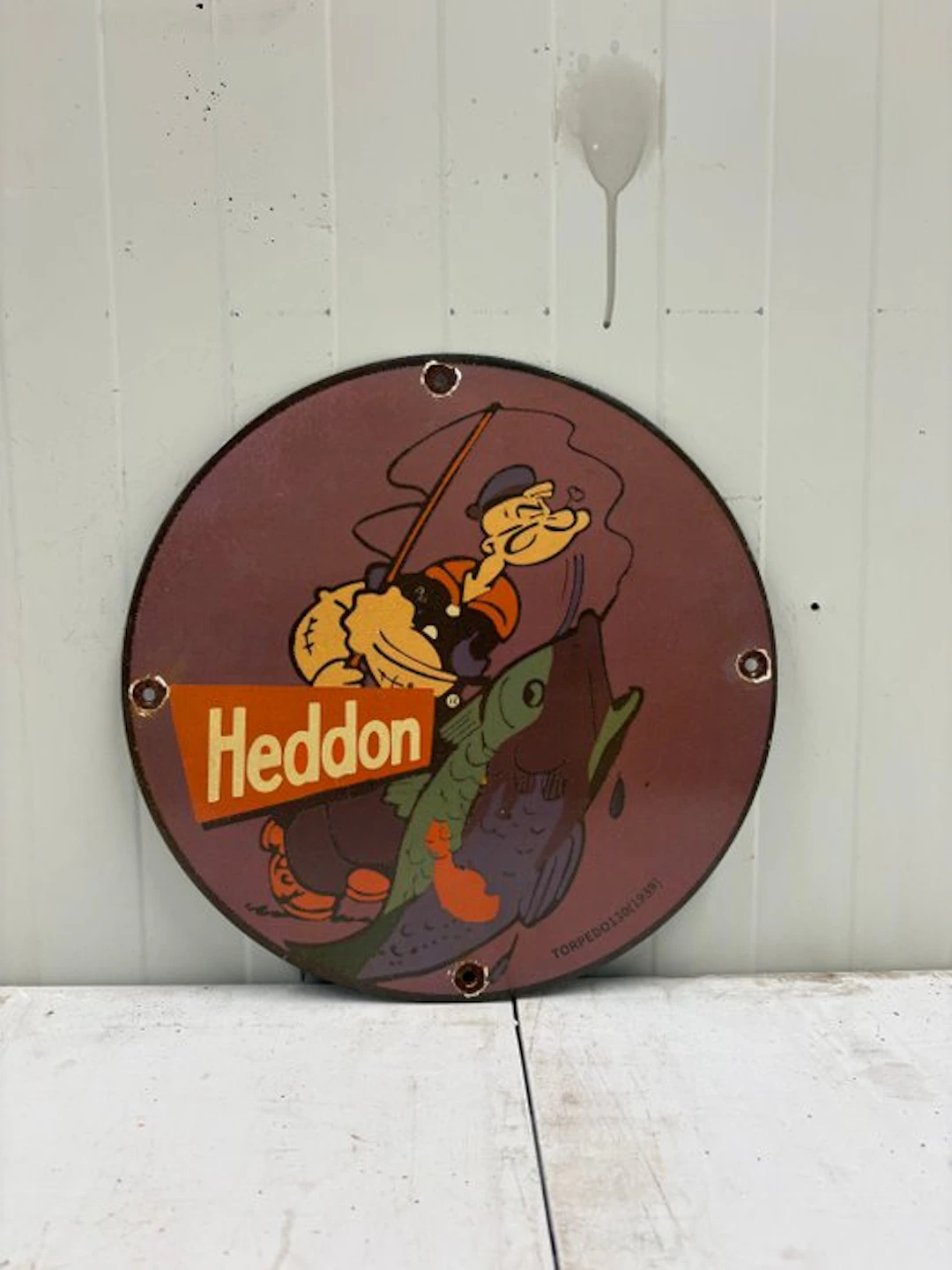 Popeye – Heddon Fishing Lures – Rond Emaille Reclamebord - Enamel sign - Enamel