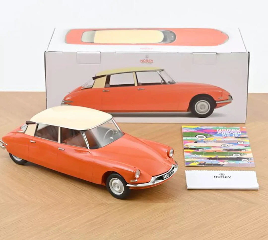 Norev 1:12 - Model car - Citroën ID DS 19 (1955) Orange...