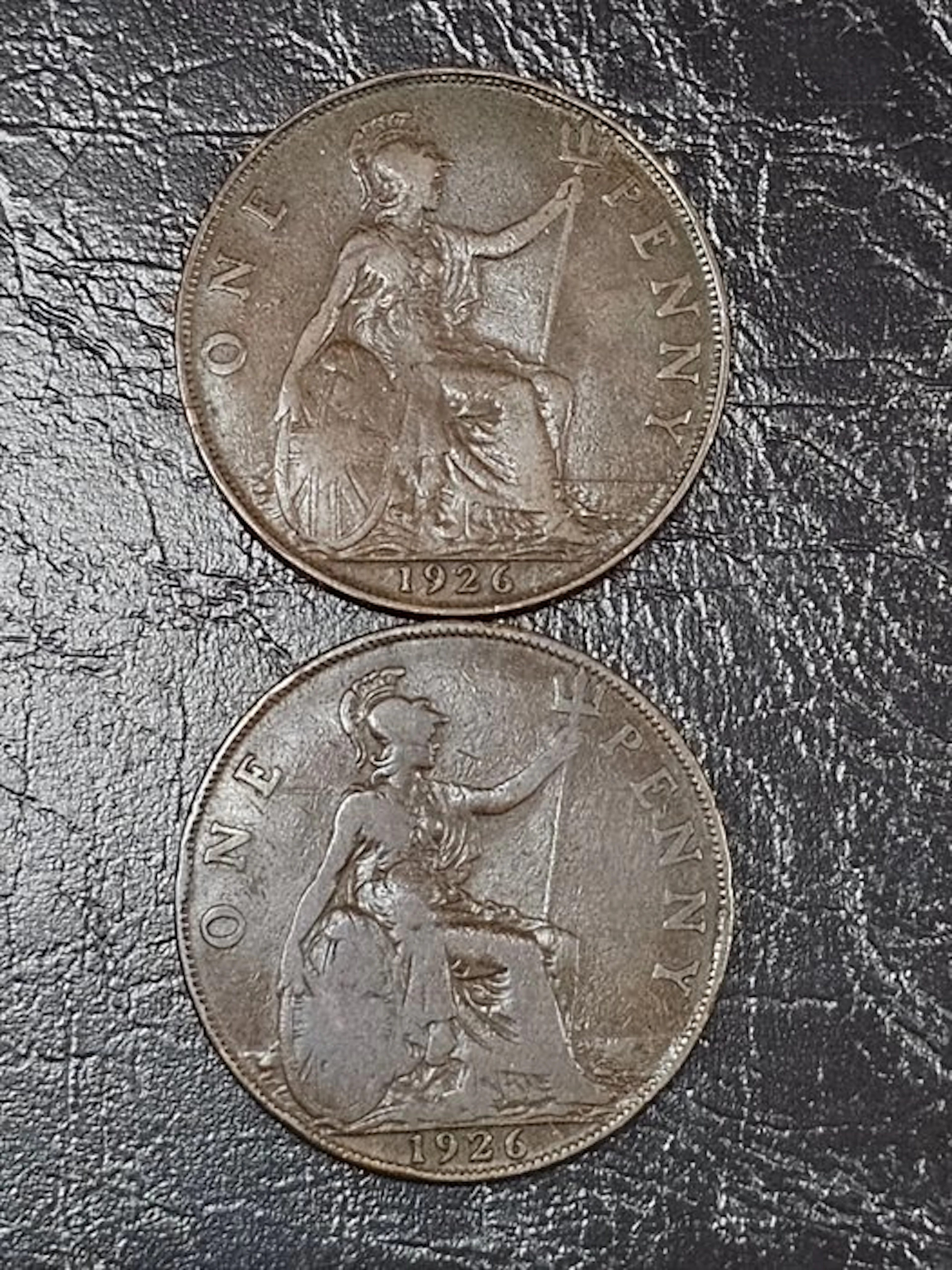 United Kingdom. 1 Penny 1926 (KM 810 + KM 826) (No reserve price)
