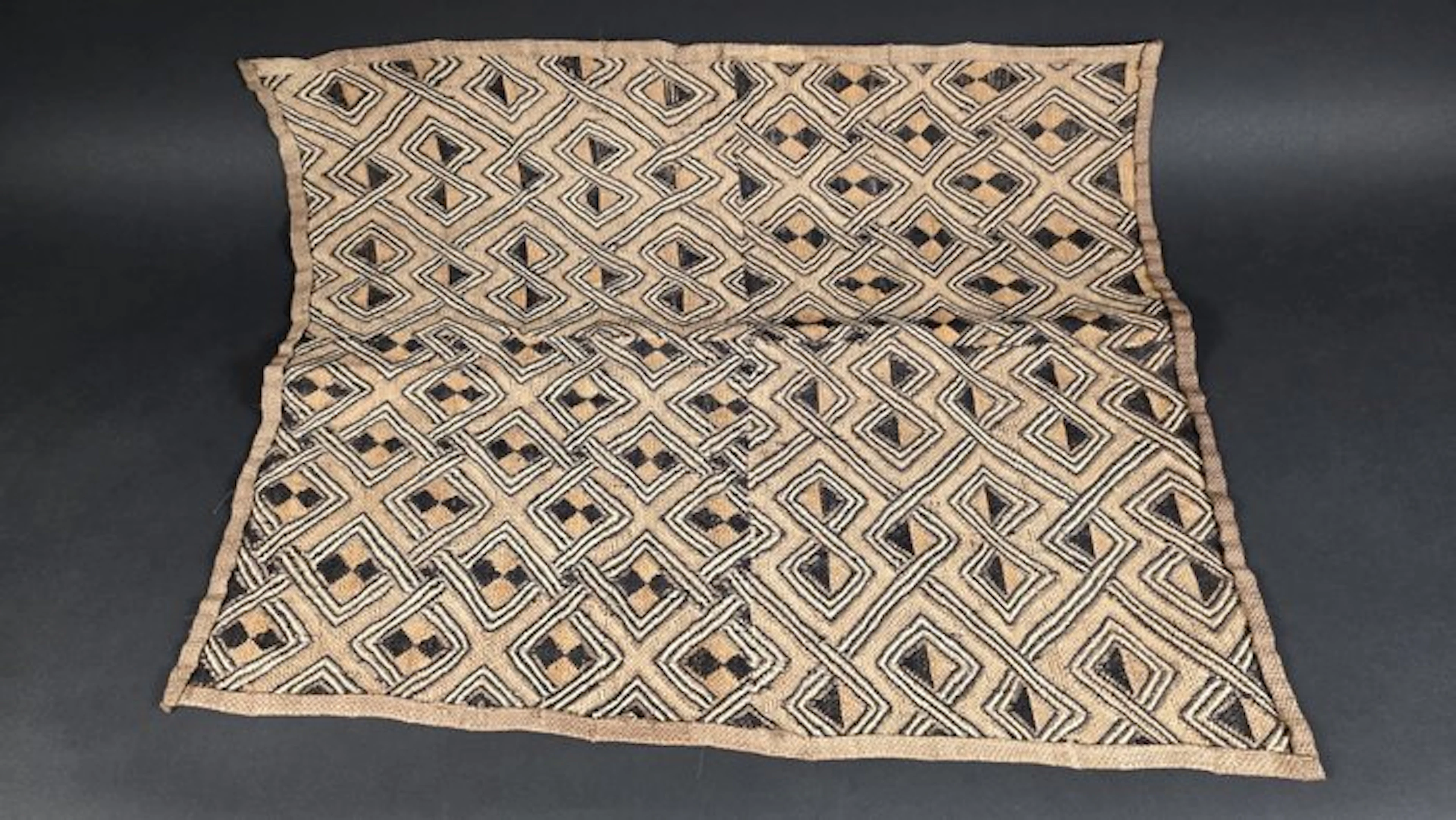 Raffia fabric - Shoowa-Kuba - DR Congo (No reserve price)