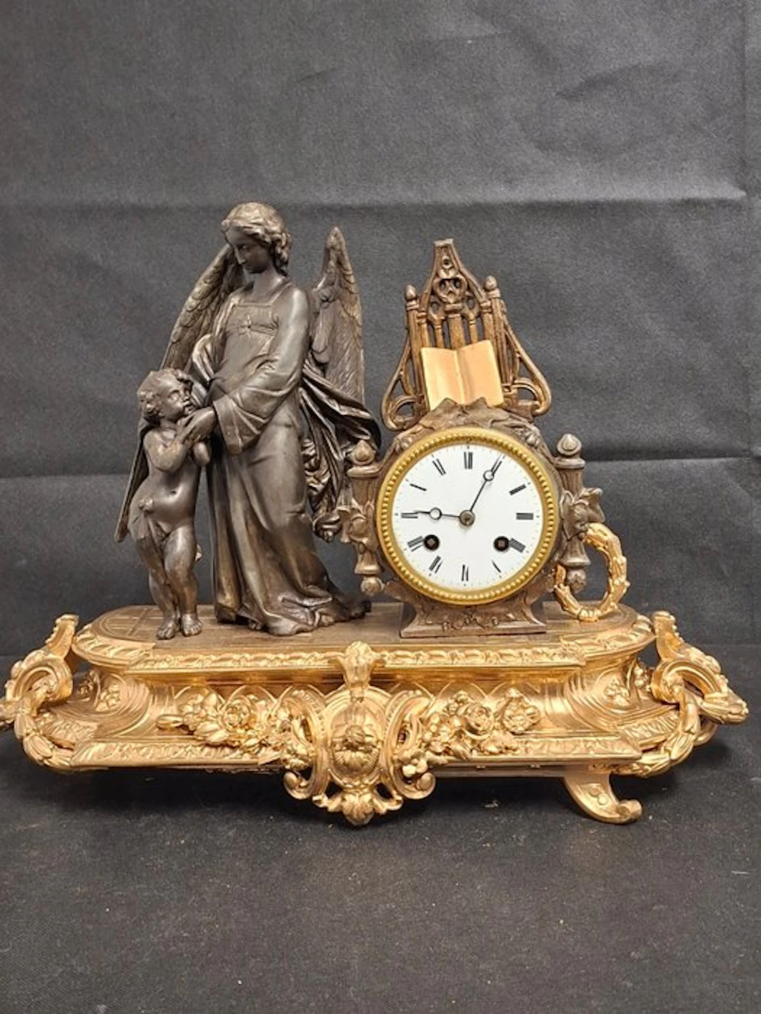 Figural mantel clock - Alloy - 1850-1900