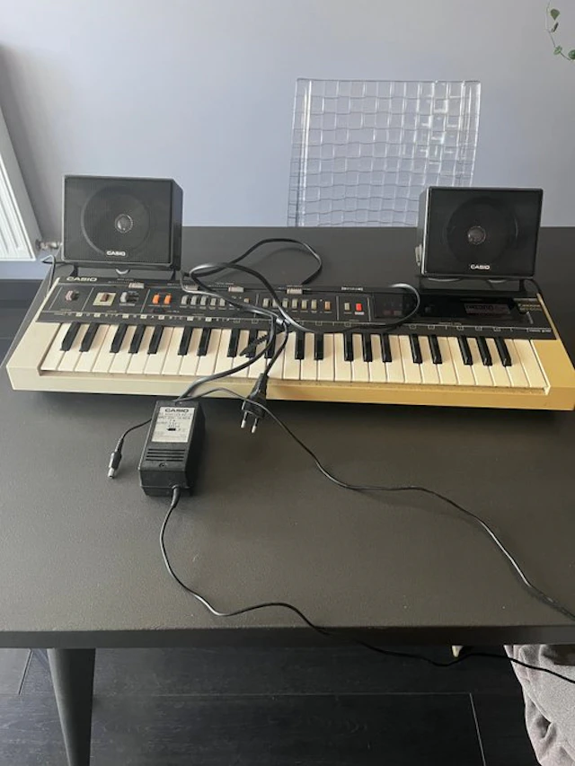 Casio - MT-800 - - Keyboard-synthesizer - Japan - 1983