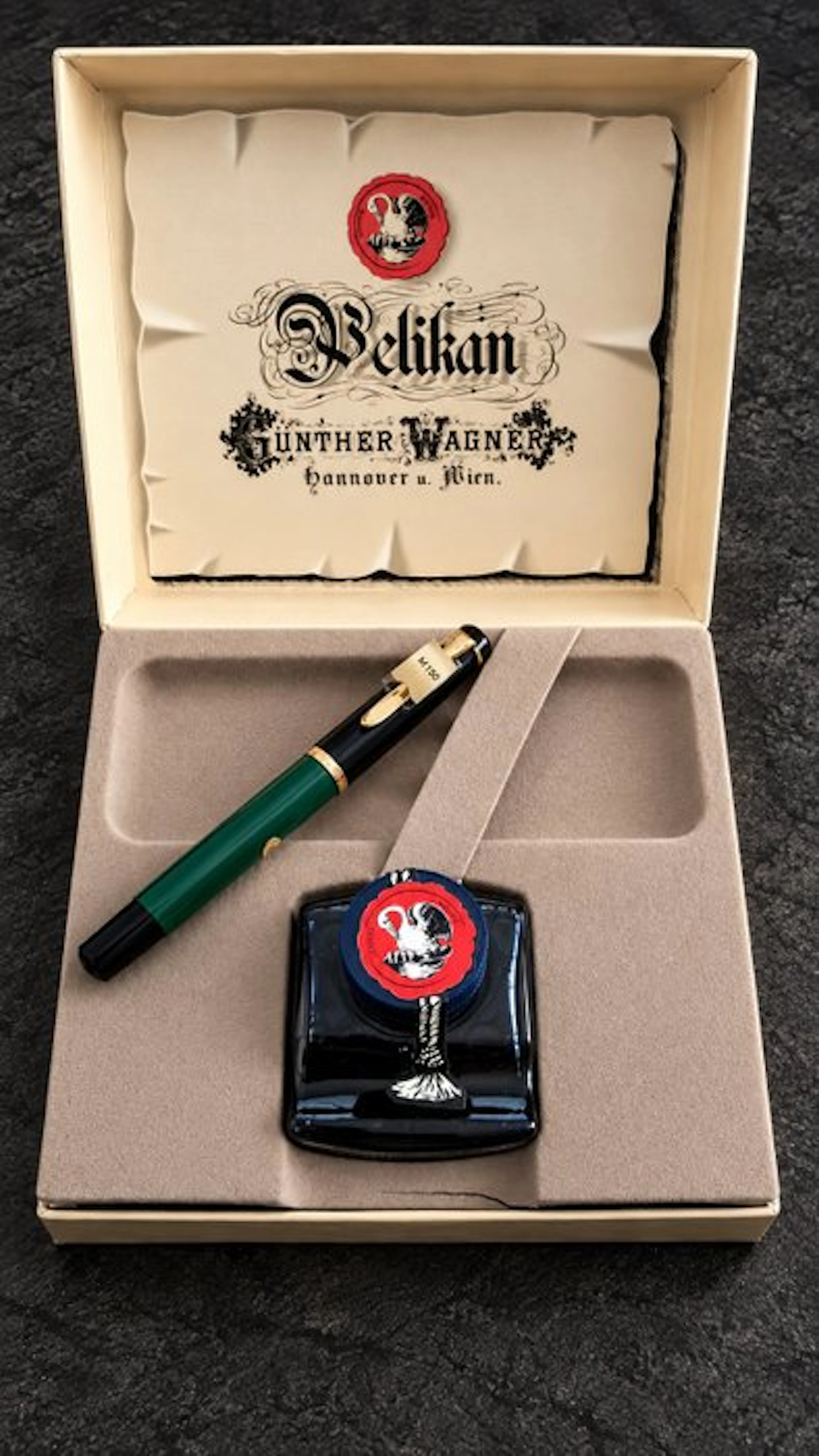Pelikan - M150 Old Style Green Black - No reserve price - Fountain pen