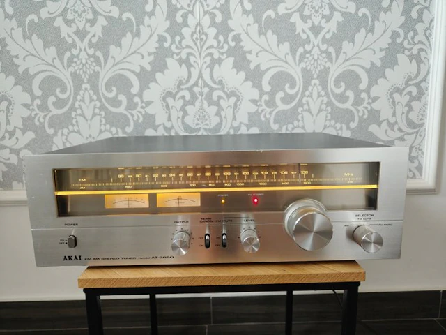 Akai - AT-2650 Tuner