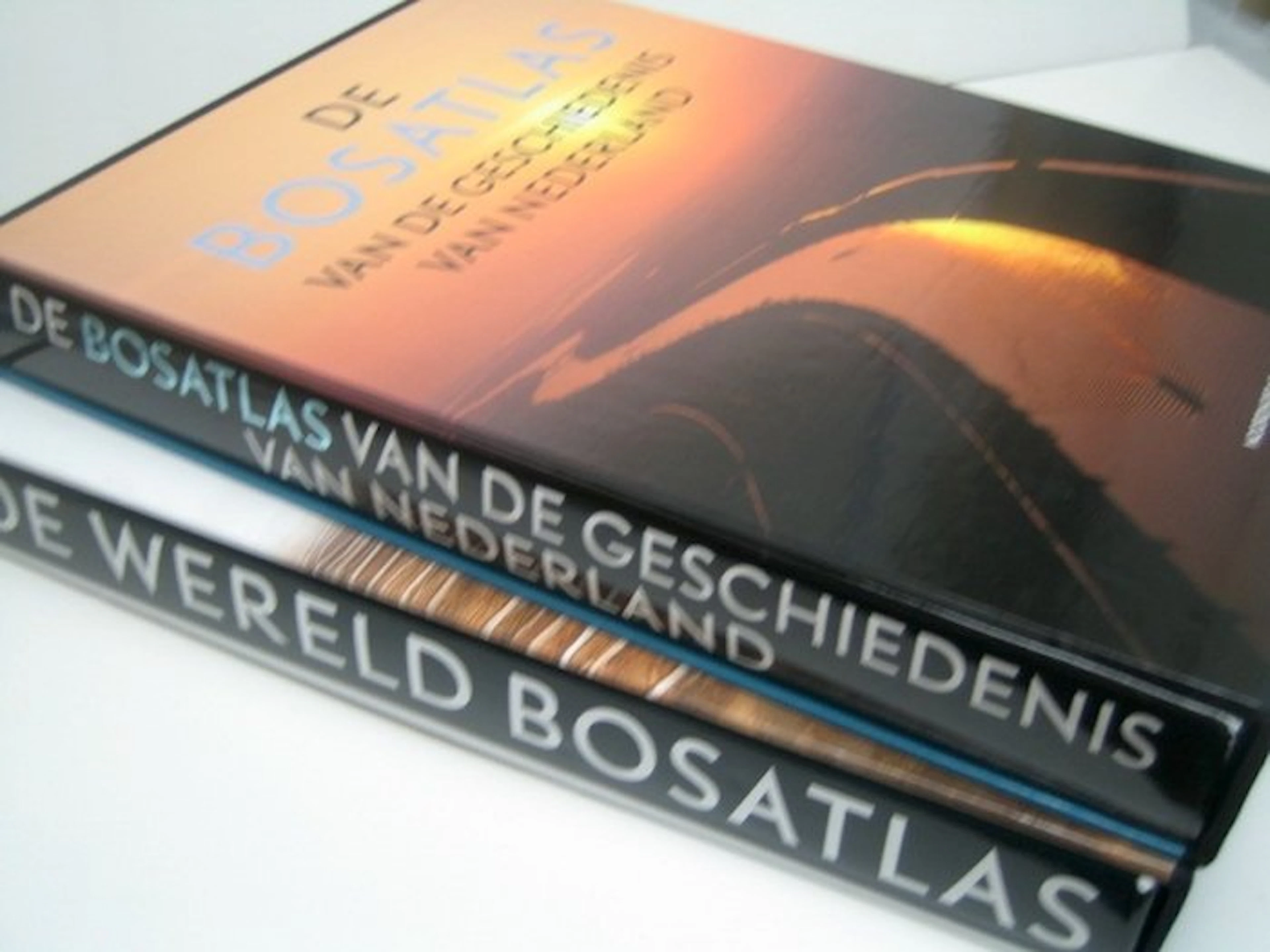 Gehele wereld - namely The Netherlands; Wolters-Noordhoff...