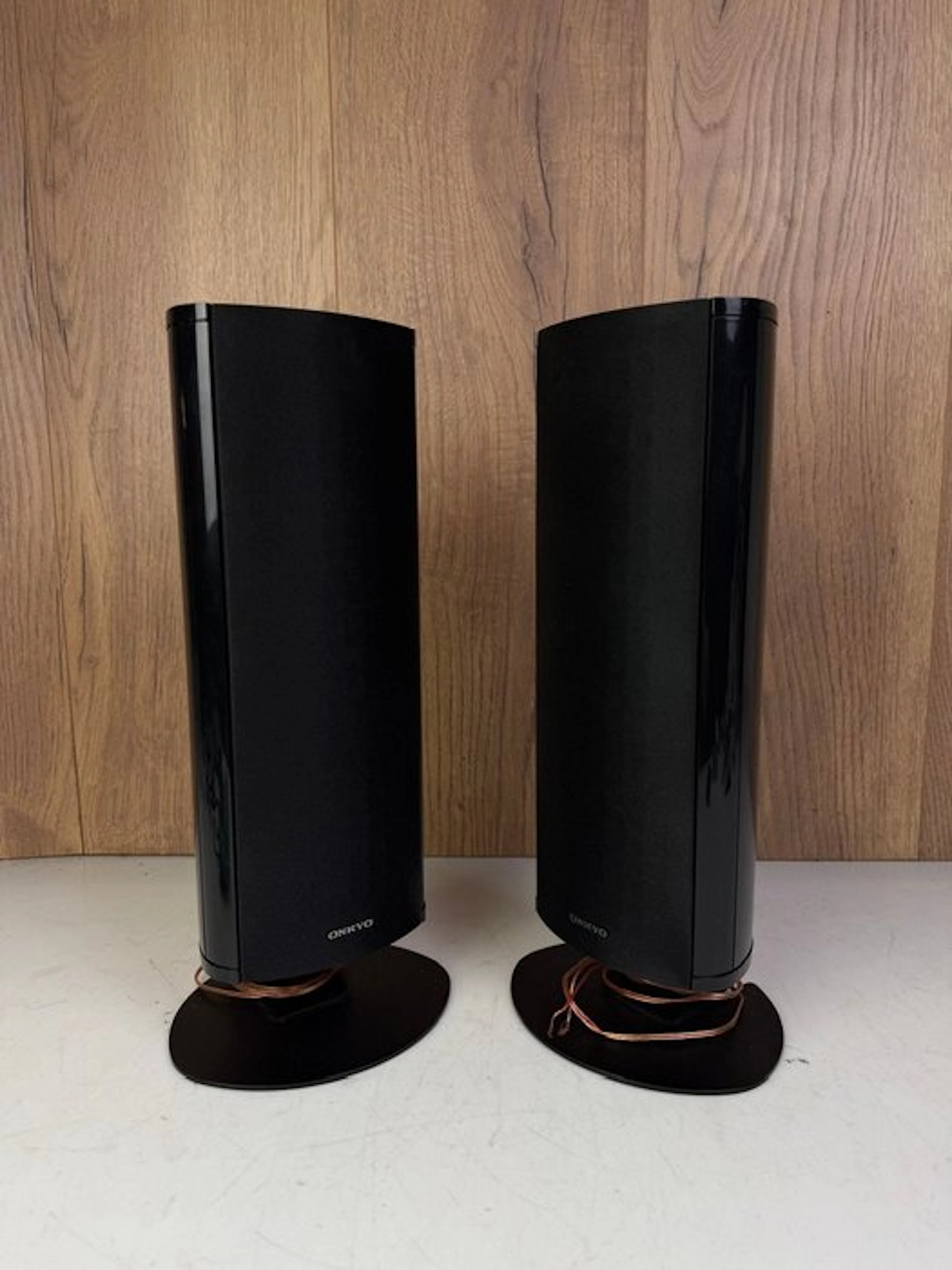 Onkyo - SKF-501F / 2-Way Front Bookshelf Speaker set