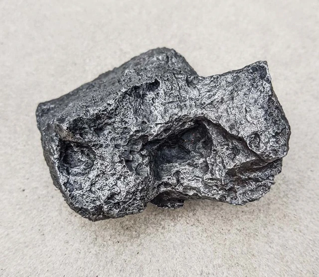 Campo del Cielo meteorite Iron meteorite - Height: 9.5 cm...