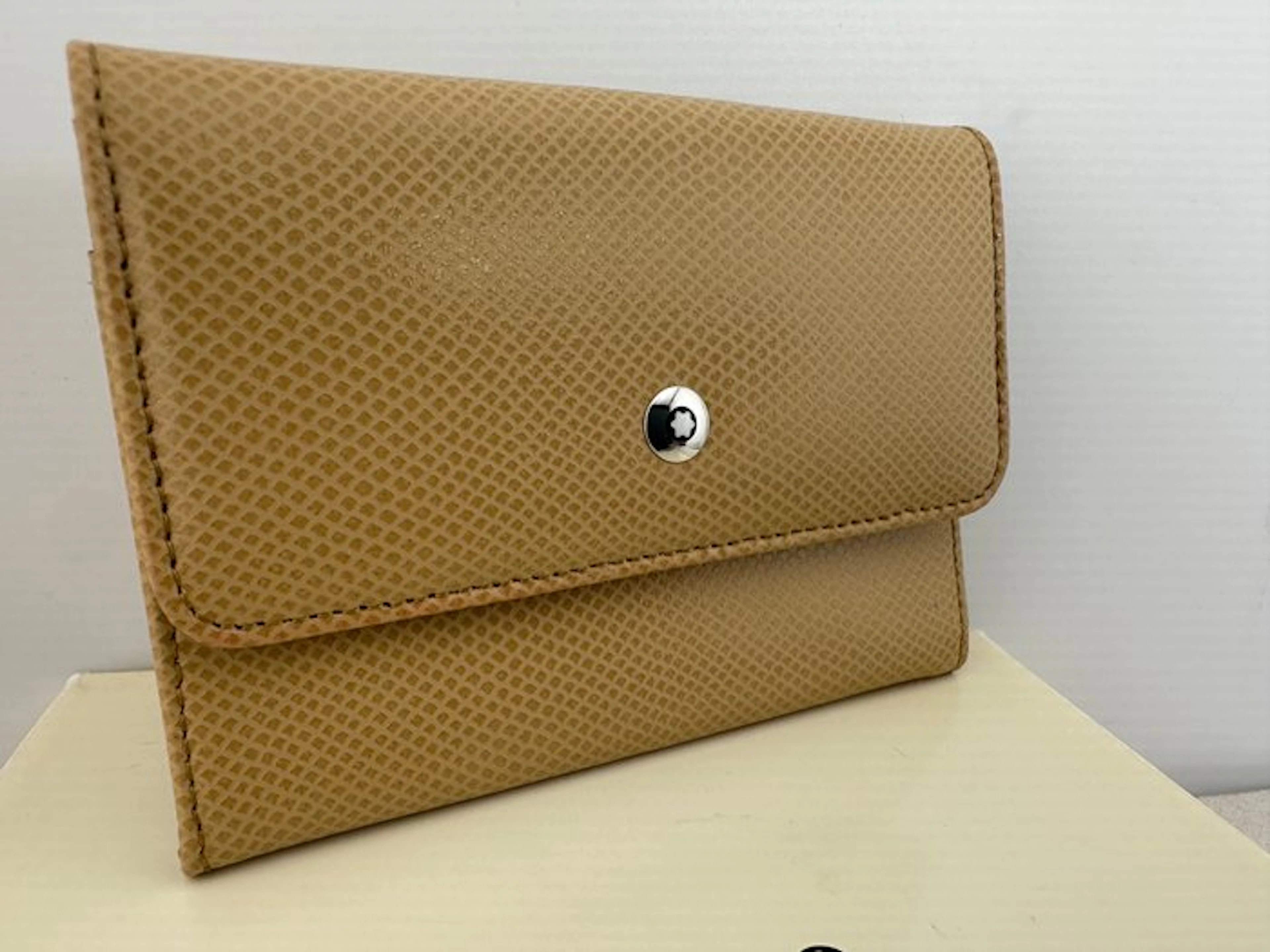 Montblanc - Montblanc La Vie de Bohème Coin Case Velvet Beige/Almond